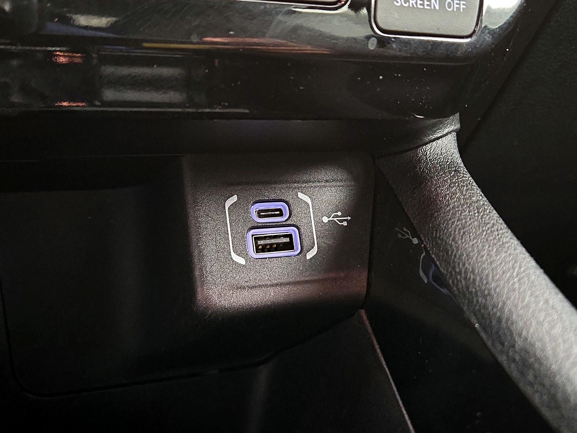 Thumbnail: 2022 Jeep Compass - 18