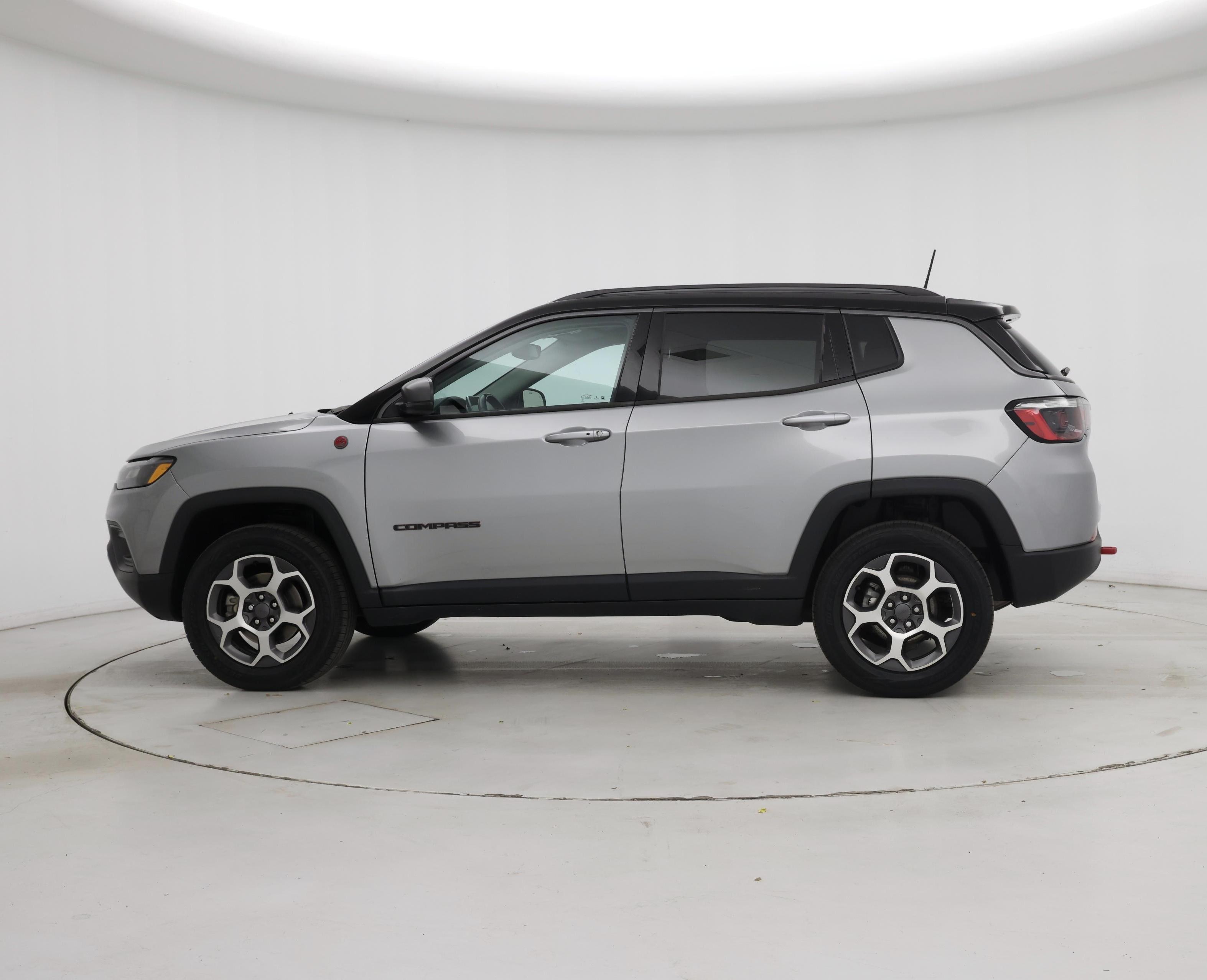 Thumbnail: 2022 Jeep Compass - 8