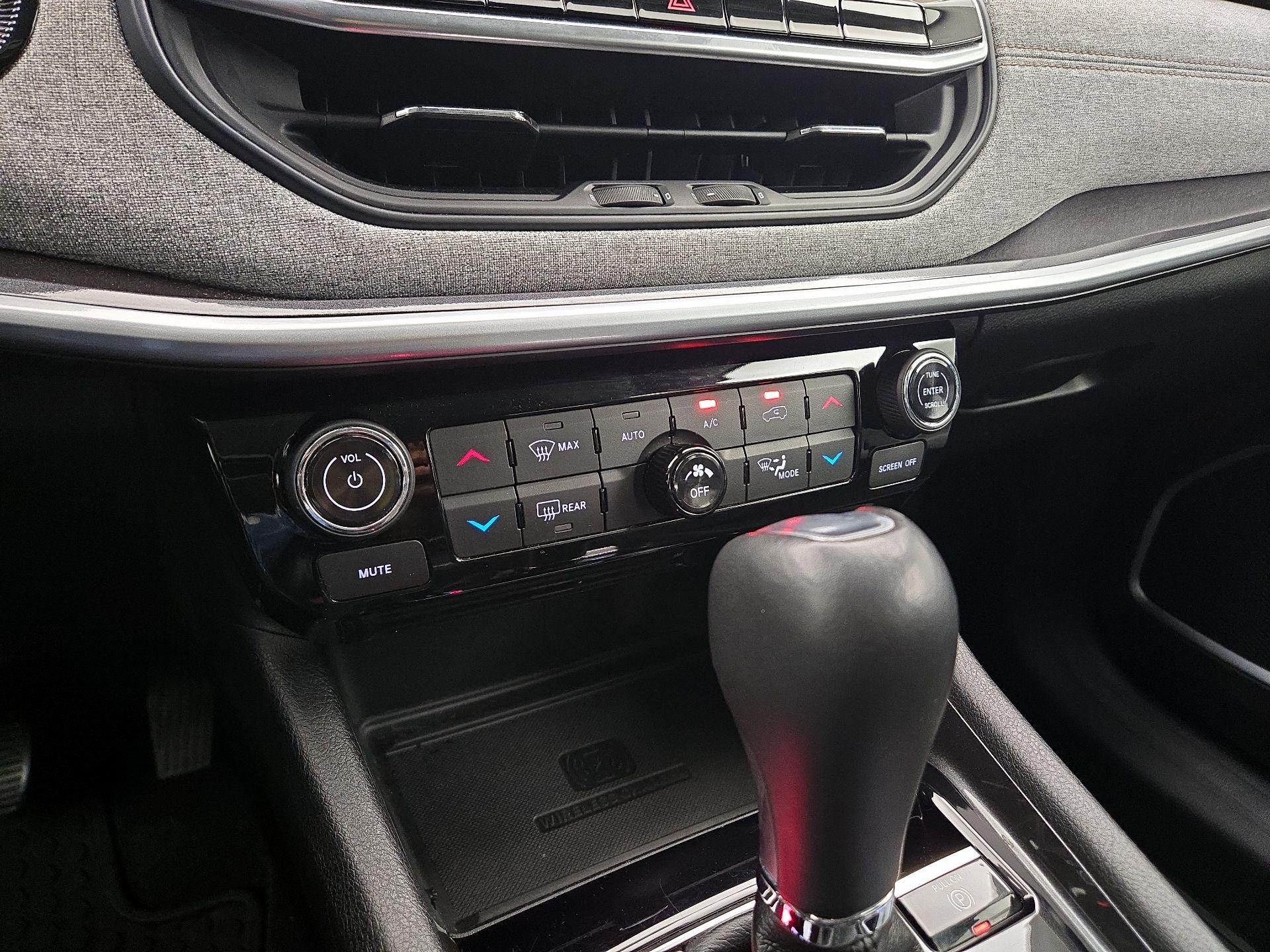 Thumbnail: 2022 Jeep Compass - 16