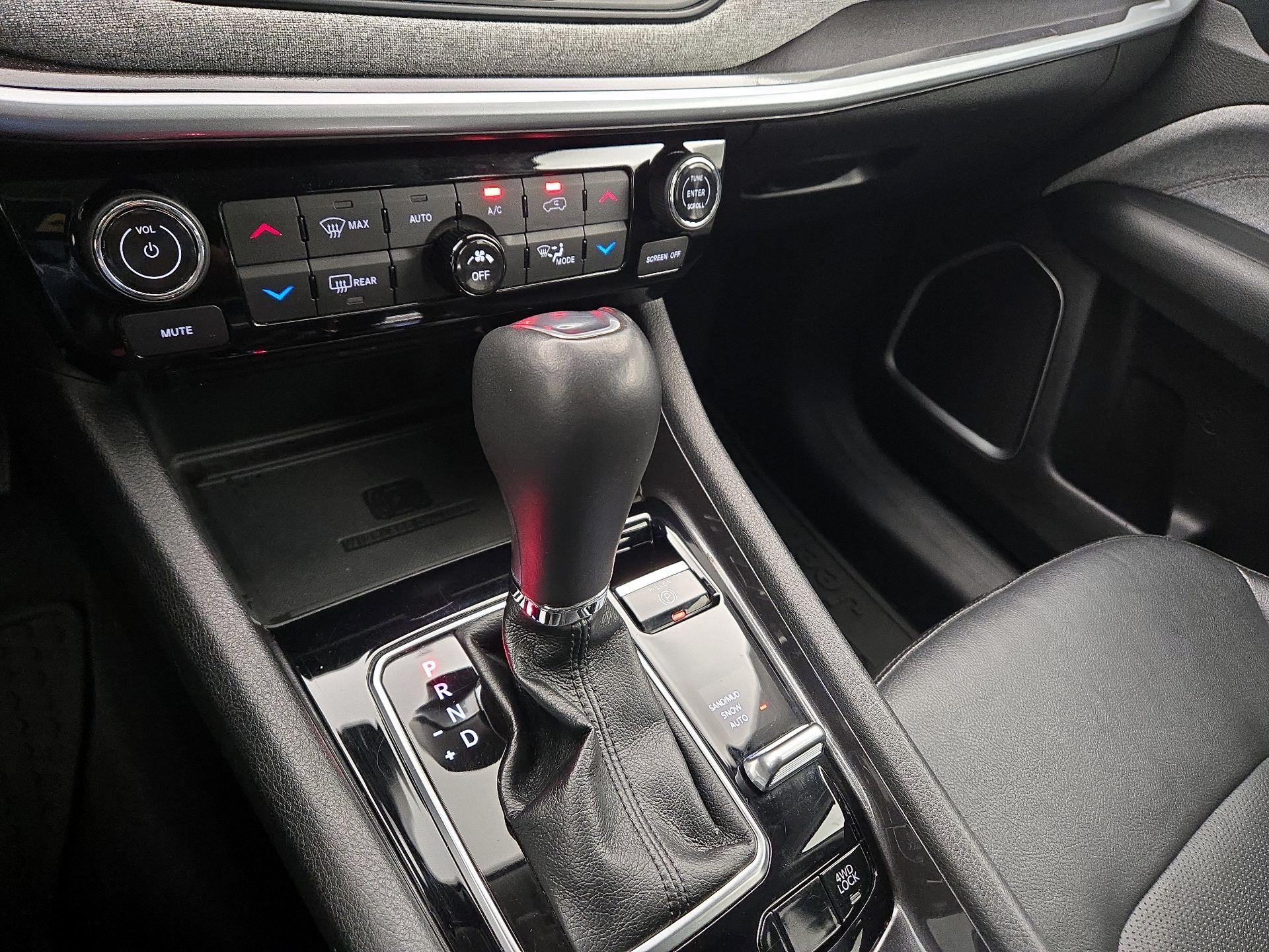 Thumbnail: 2022 Jeep Compass - 17