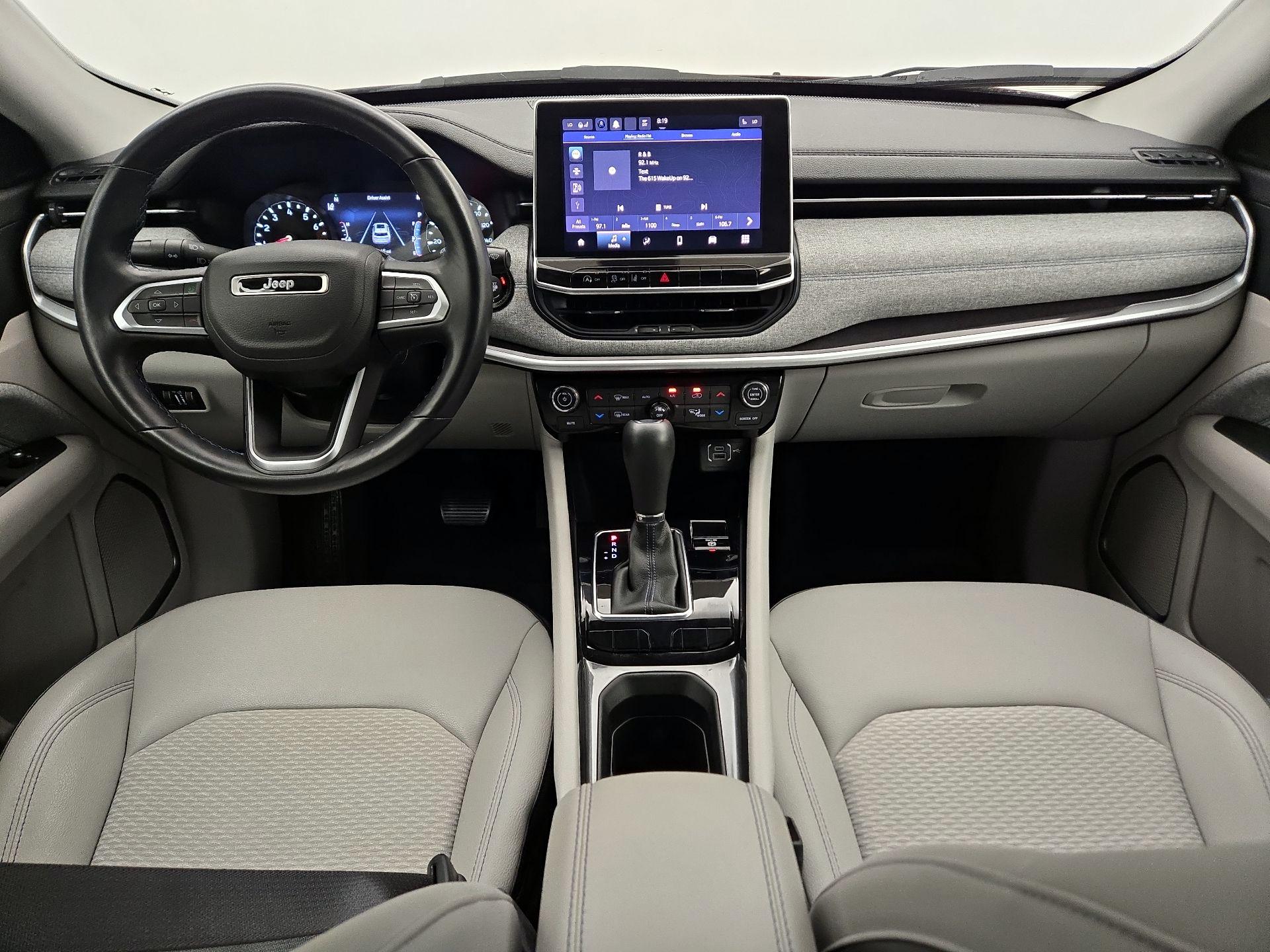 Thumbnail: 2022 Jeep Compass - 9