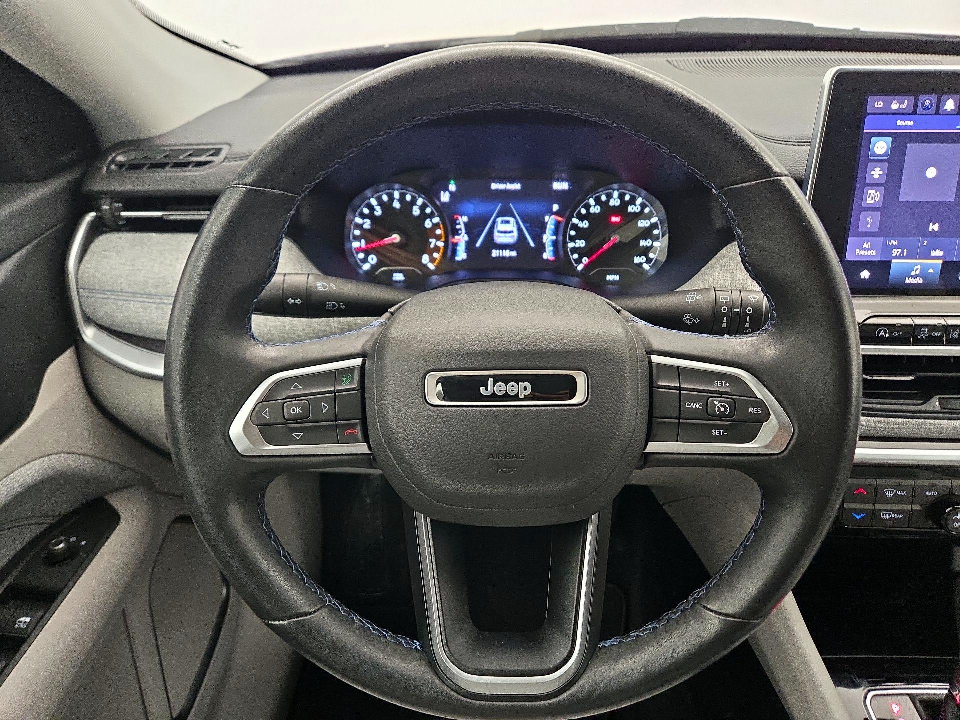 Thumbnail: 2022 Jeep Compass - 10