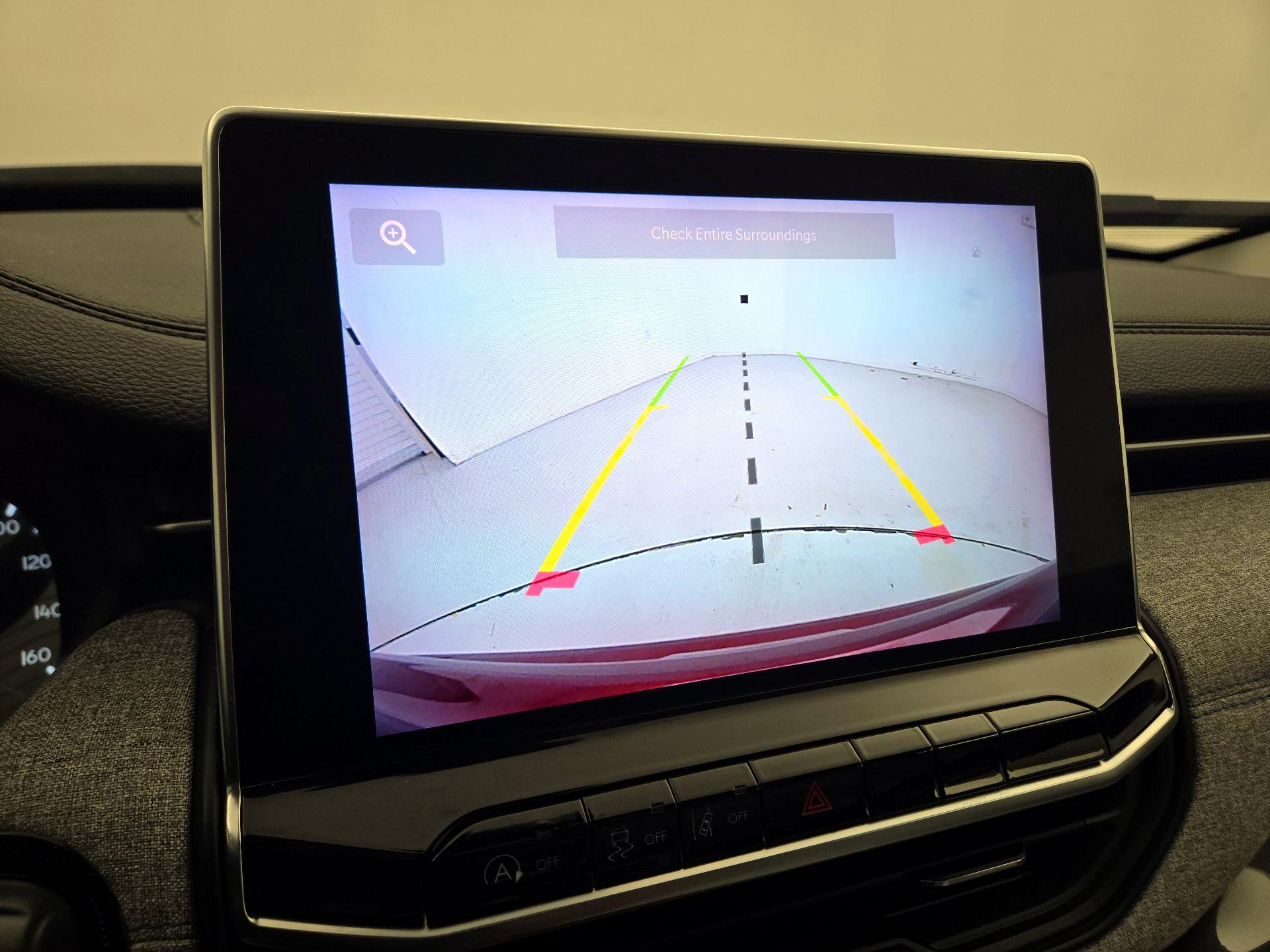 Thumbnail: 2022 Jeep Compass - 14