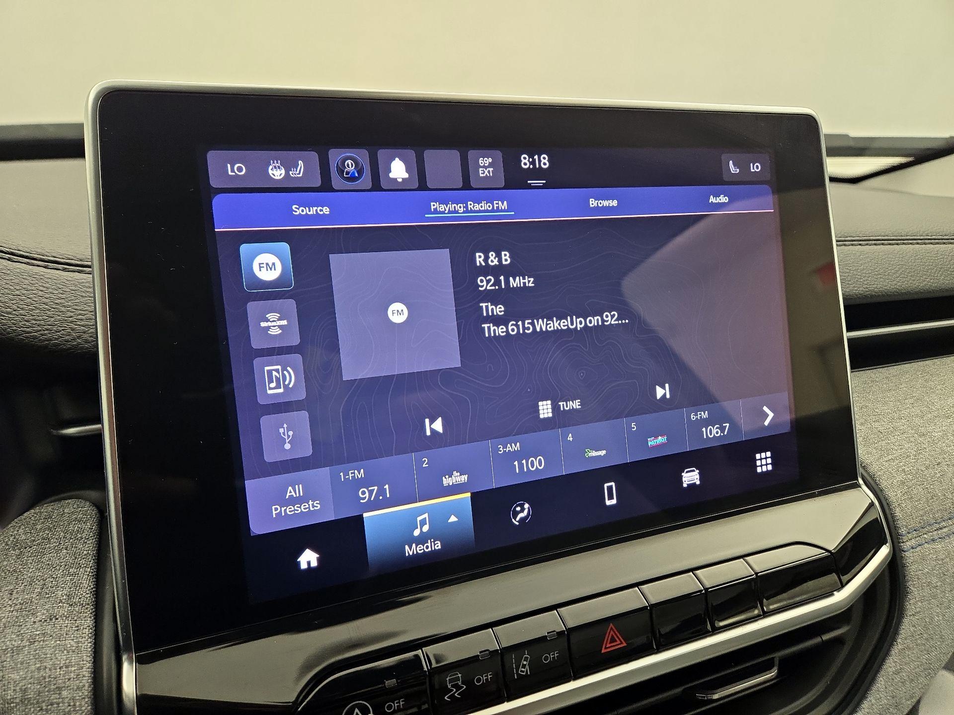 Thumbnail: 2022 Jeep Compass - 15