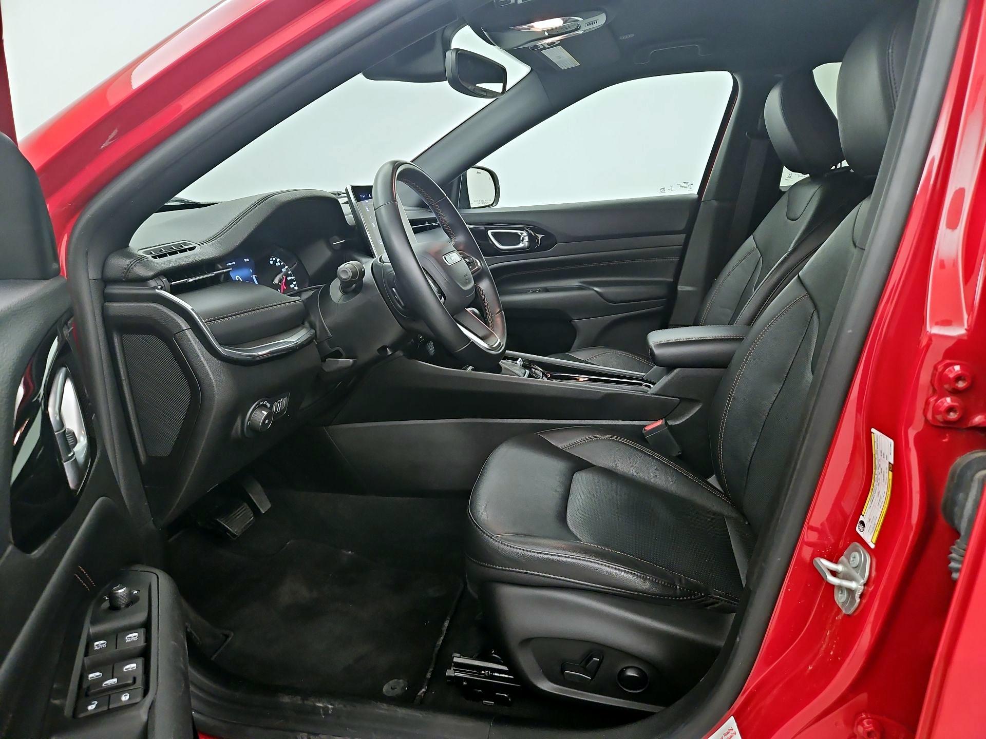 Thumbnail: 2022 Jeep Compass - 11