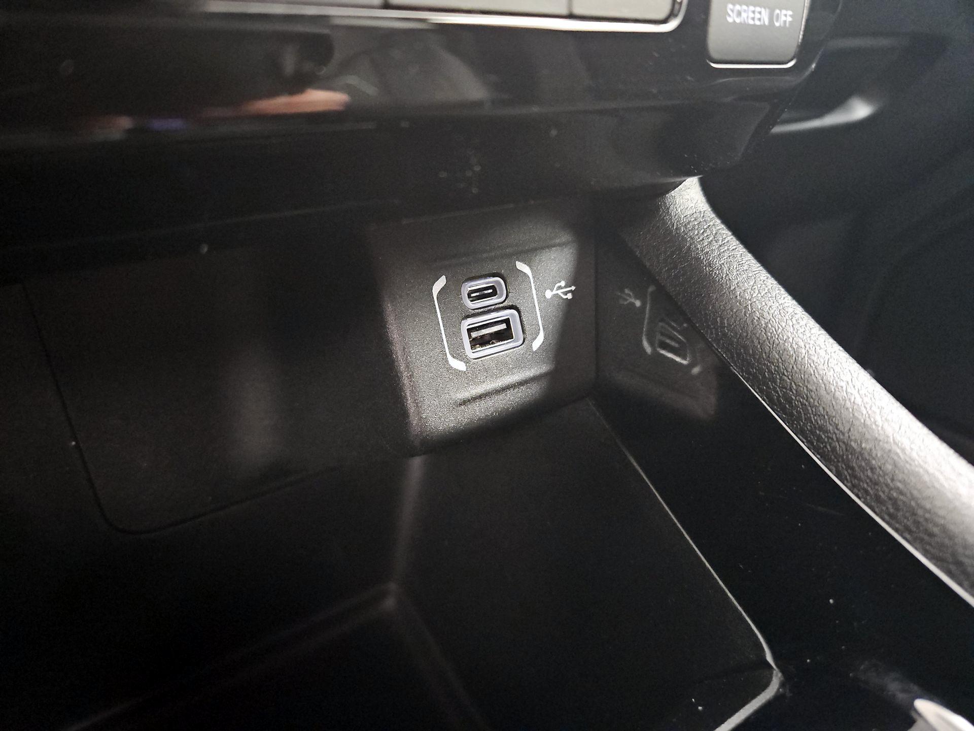 Thumbnail: 2022 Jeep Compass - 18