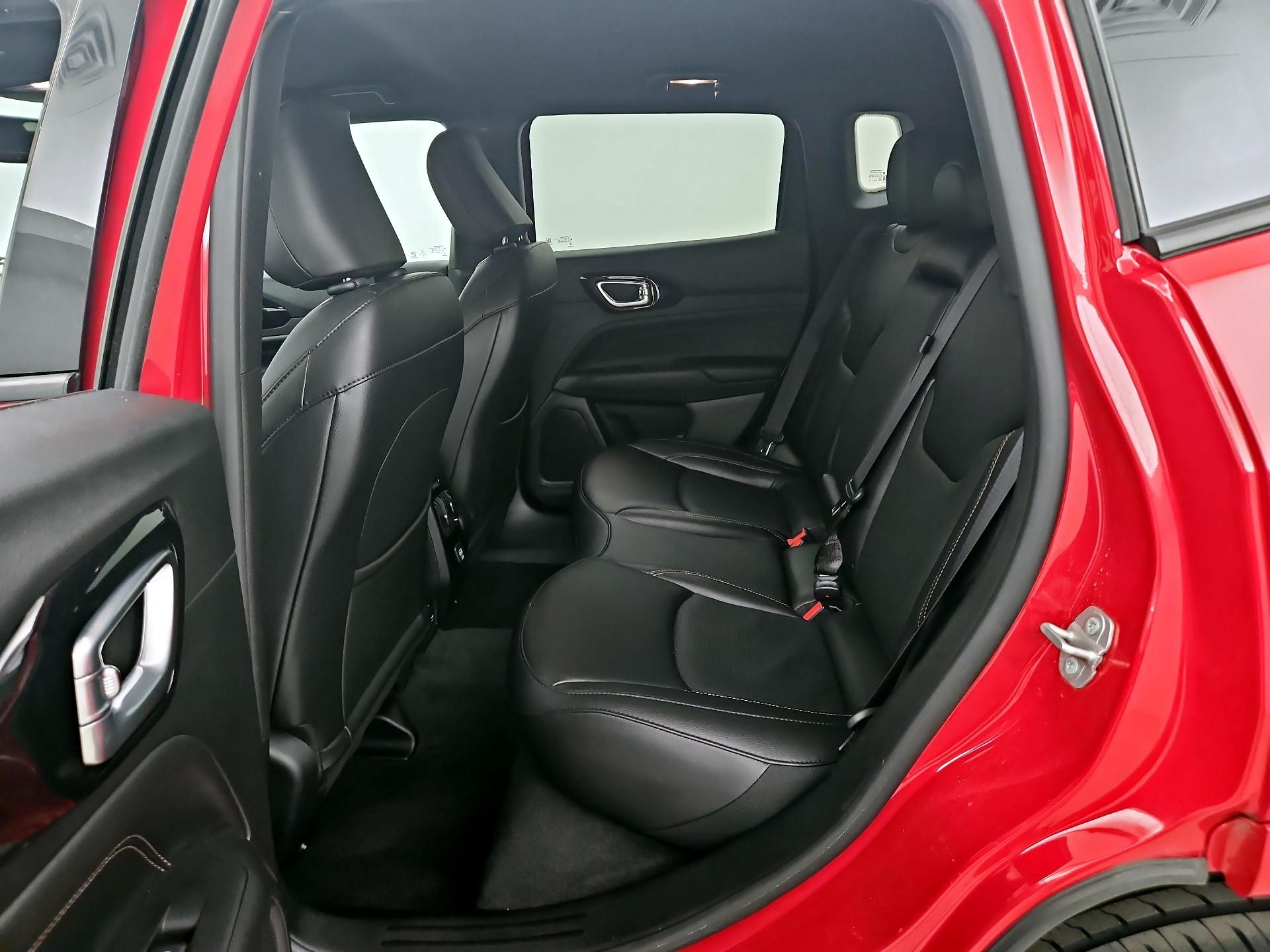 Thumbnail: 2022 Jeep Compass - 19