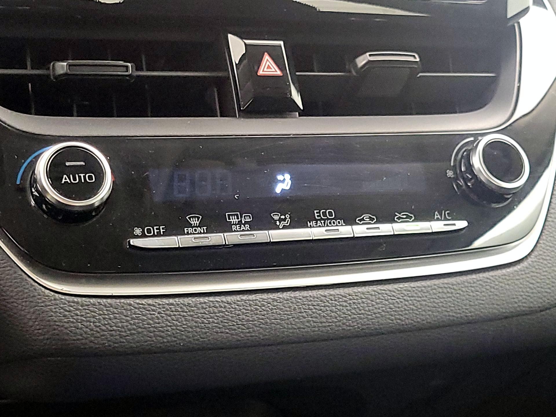 Thumbnail: 2021 Toyota Corolla - 16