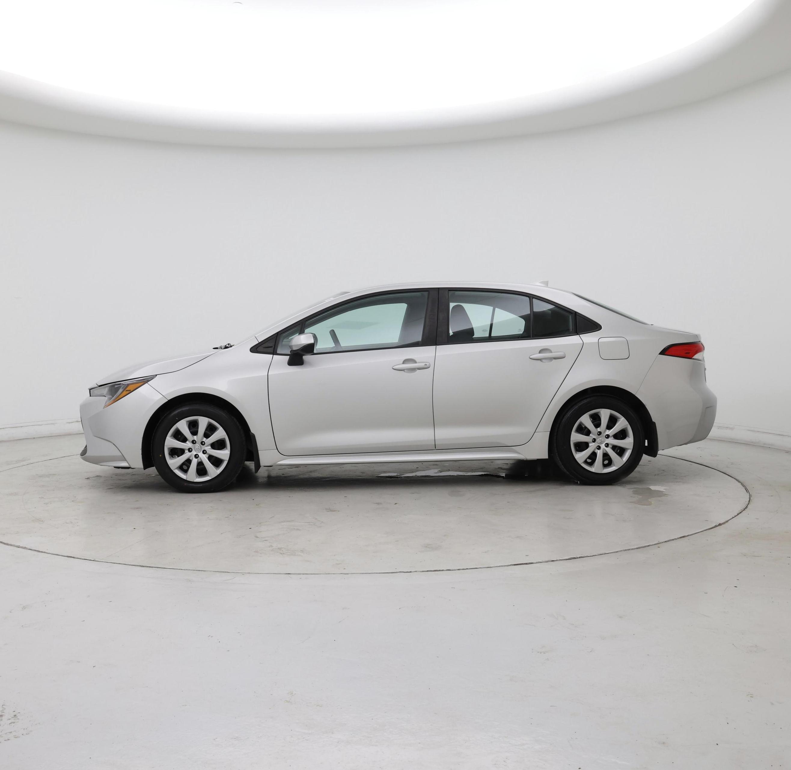 Thumbnail: 2021 Toyota Corolla - 3