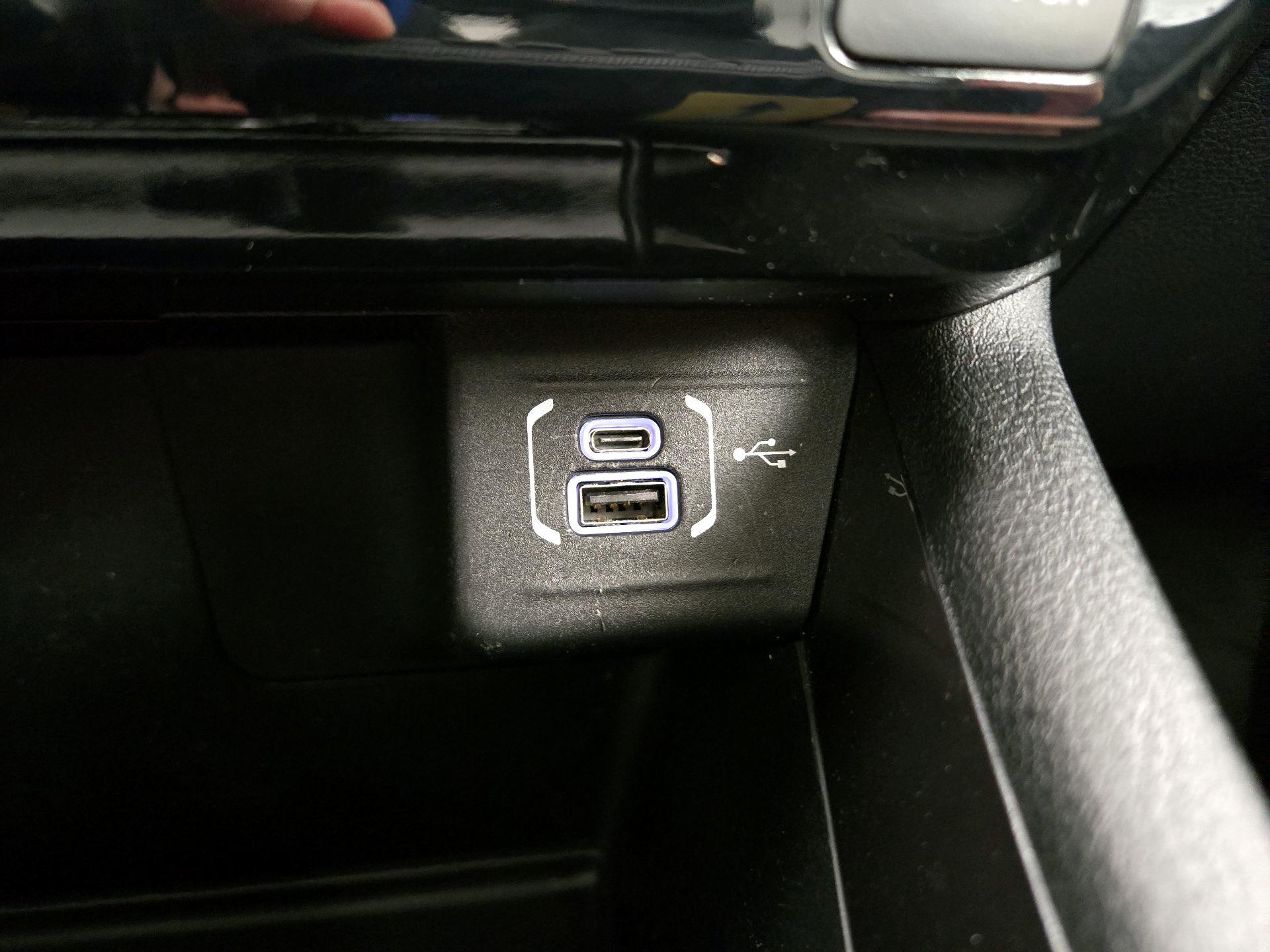 Thumbnail: 2022 Jeep Compass - 18