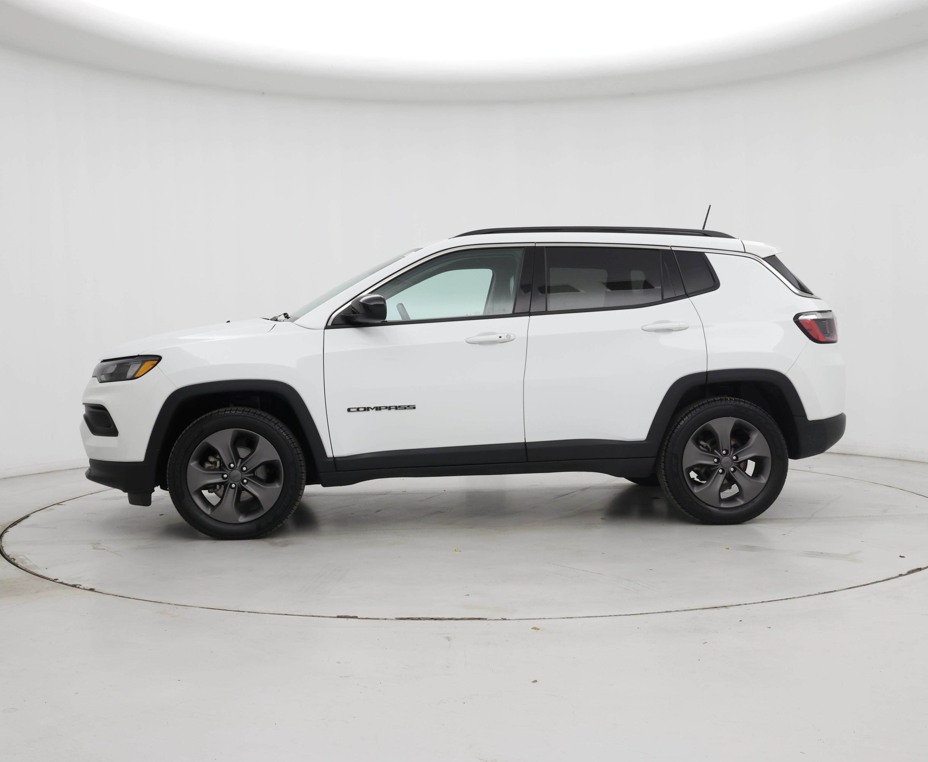 Thumbnail: 2022 Jeep Compass - 3