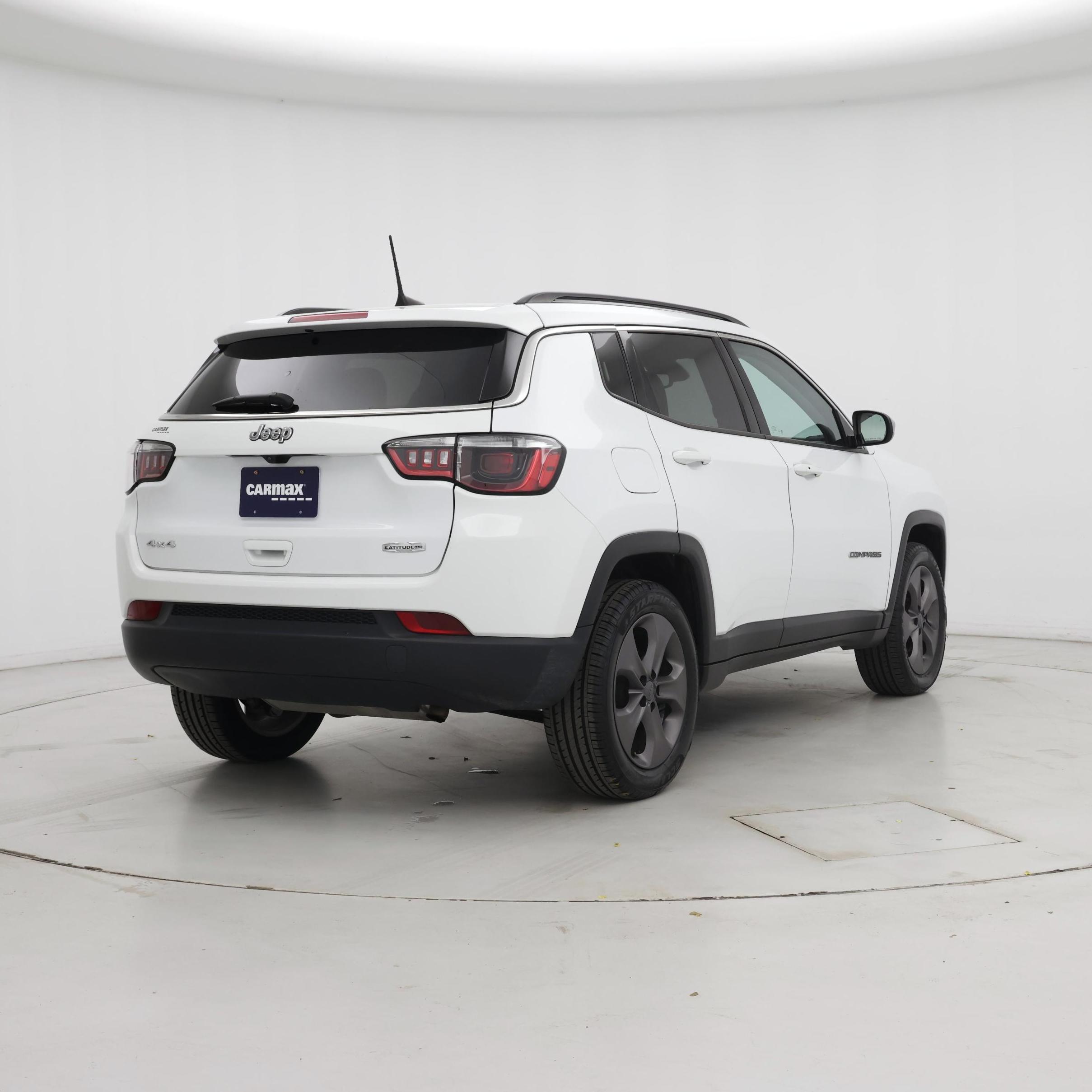 Thumbnail: 2022 Jeep Compass - 8