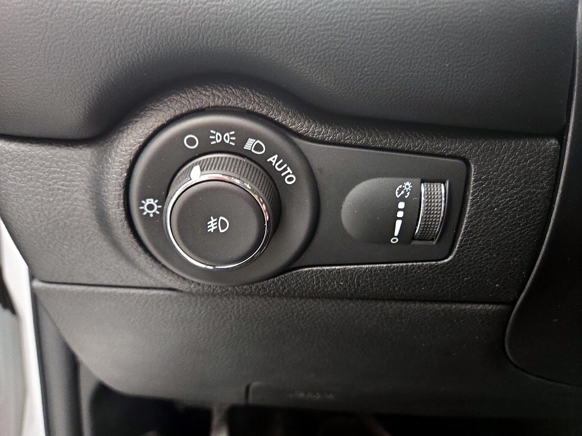 Thumbnail: 2023 Dodge Durango - 13