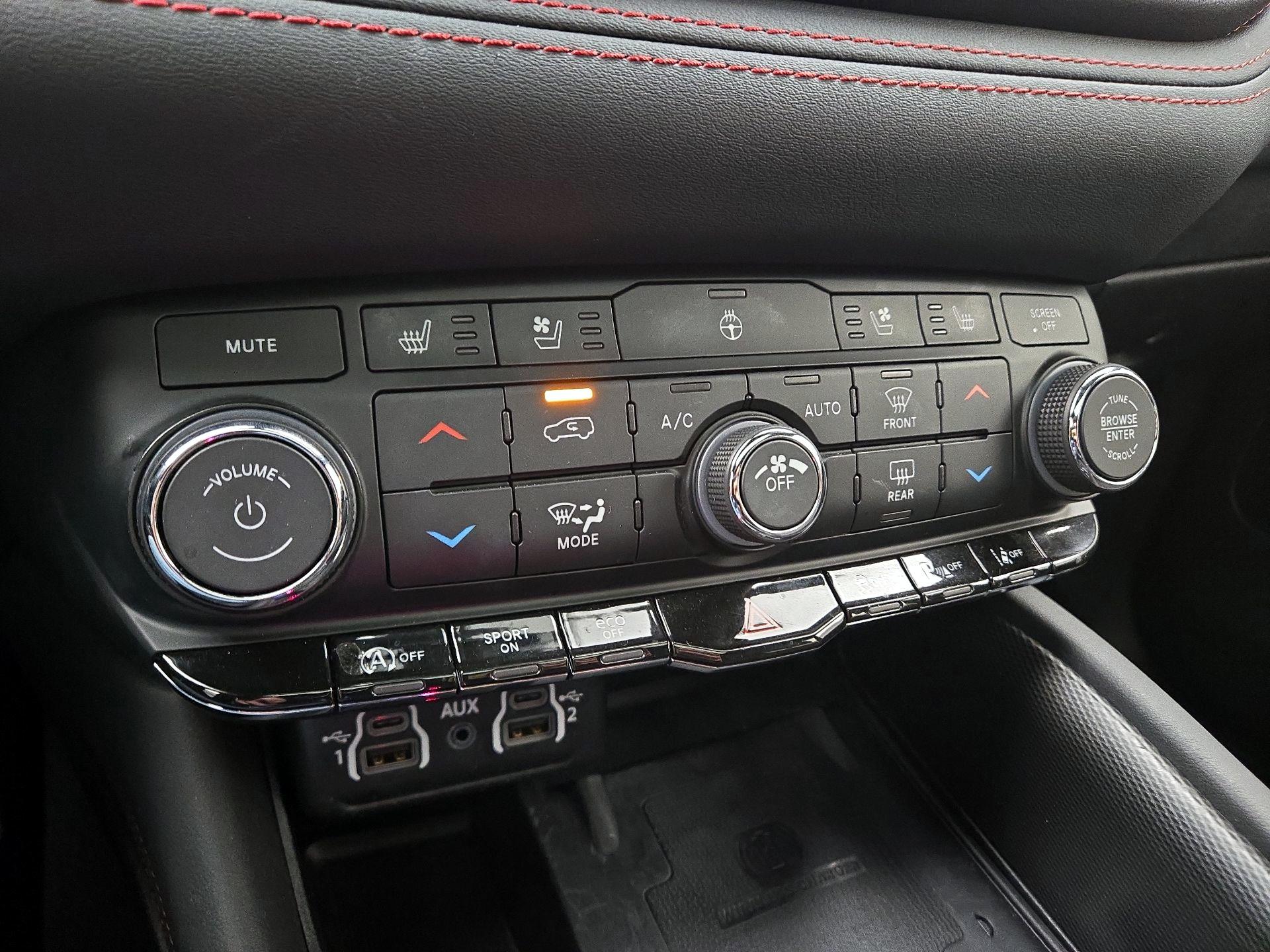 Thumbnail: 2023 Dodge Durango - 17