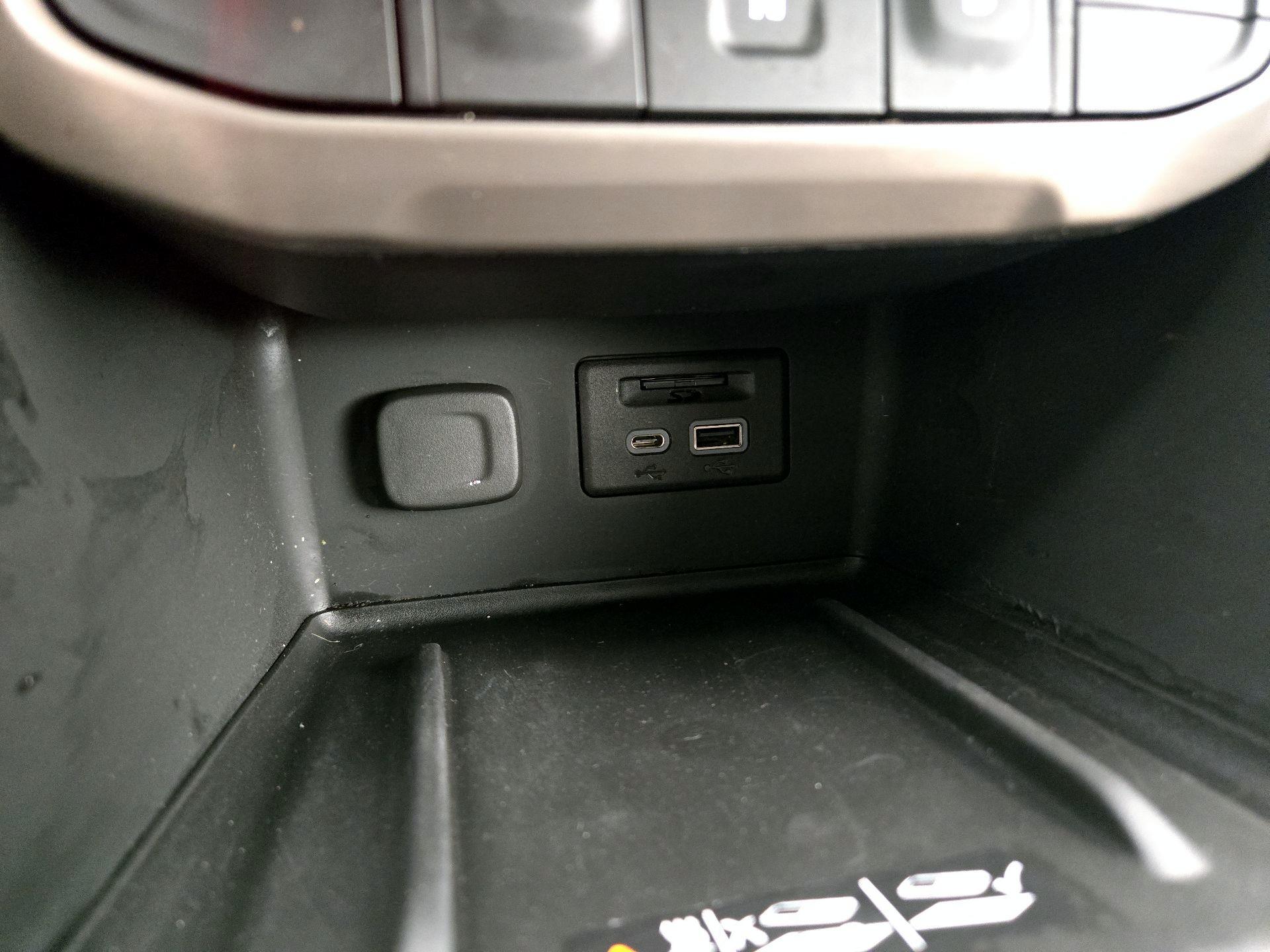 Thumbnail: 2023 GMC Acadia - 19