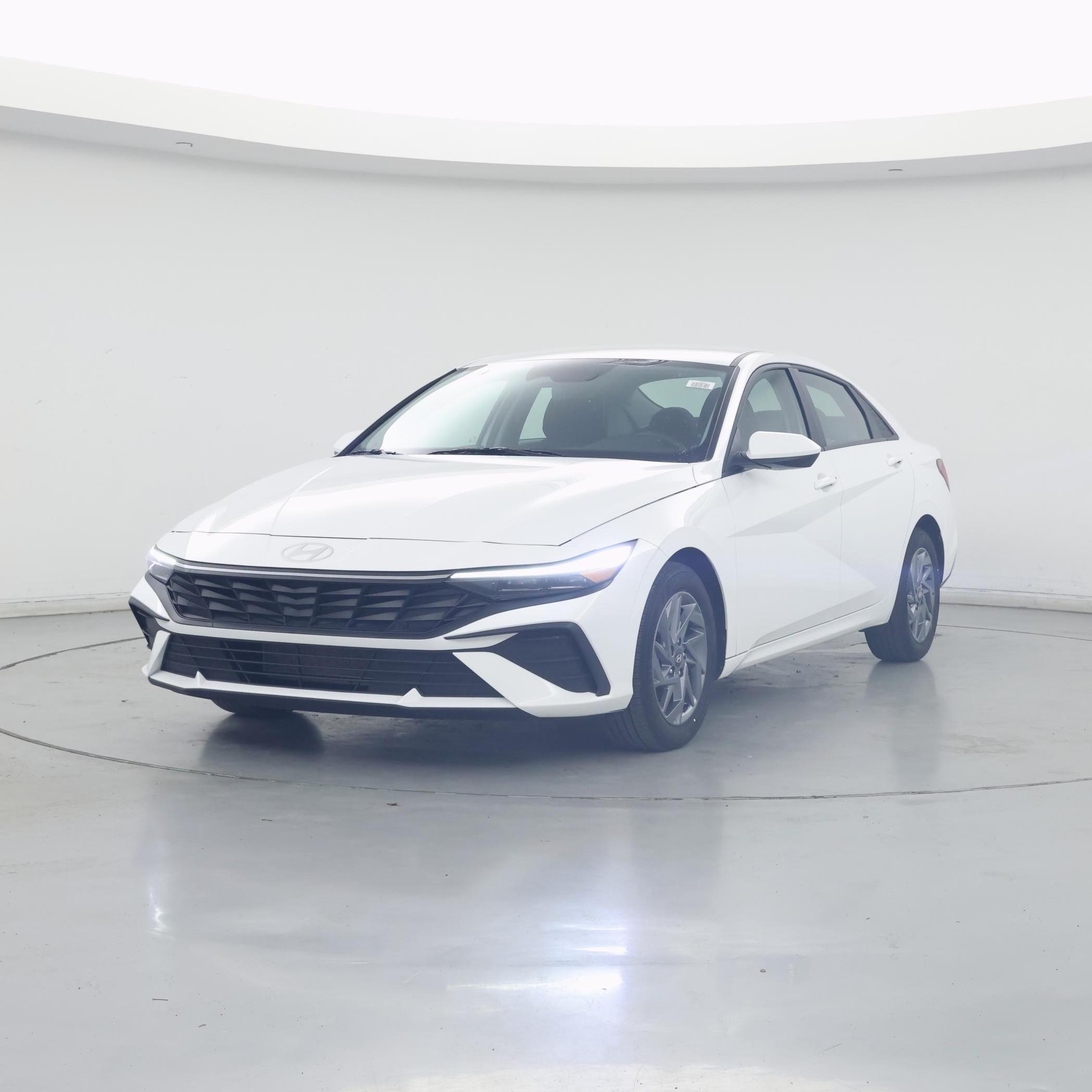 Thumbnail: 2024 Hyundai Elantra - 4