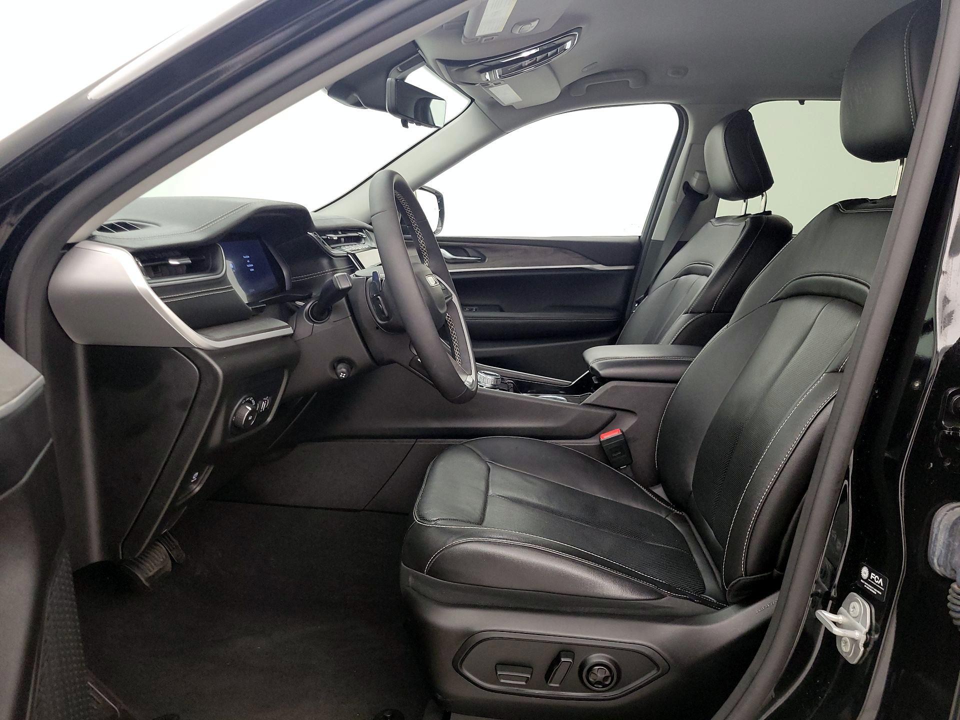 Thumbnail: 2023 Jeep Grand Cherokee - 11