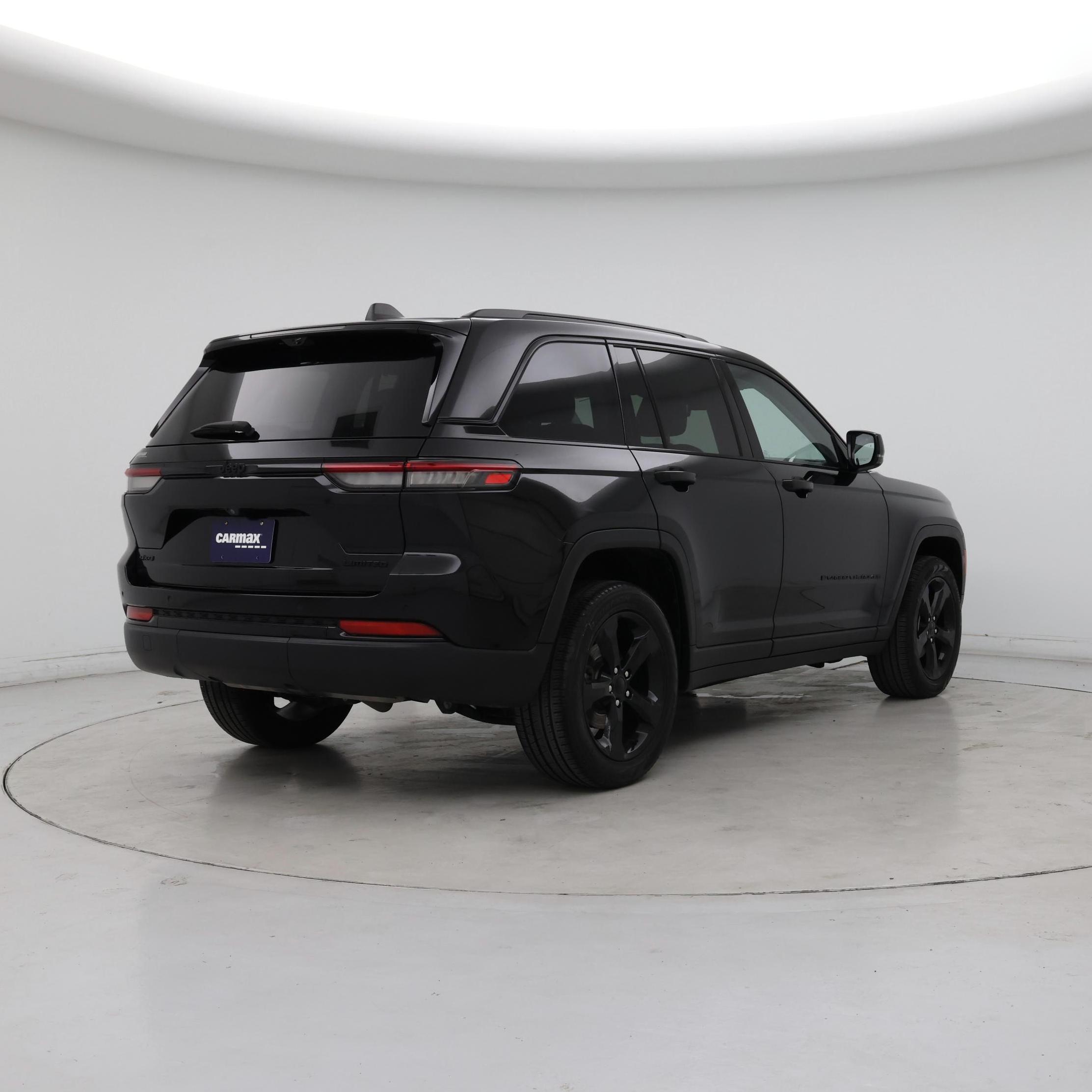 Thumbnail: 2023 Jeep Grand Cherokee - 8