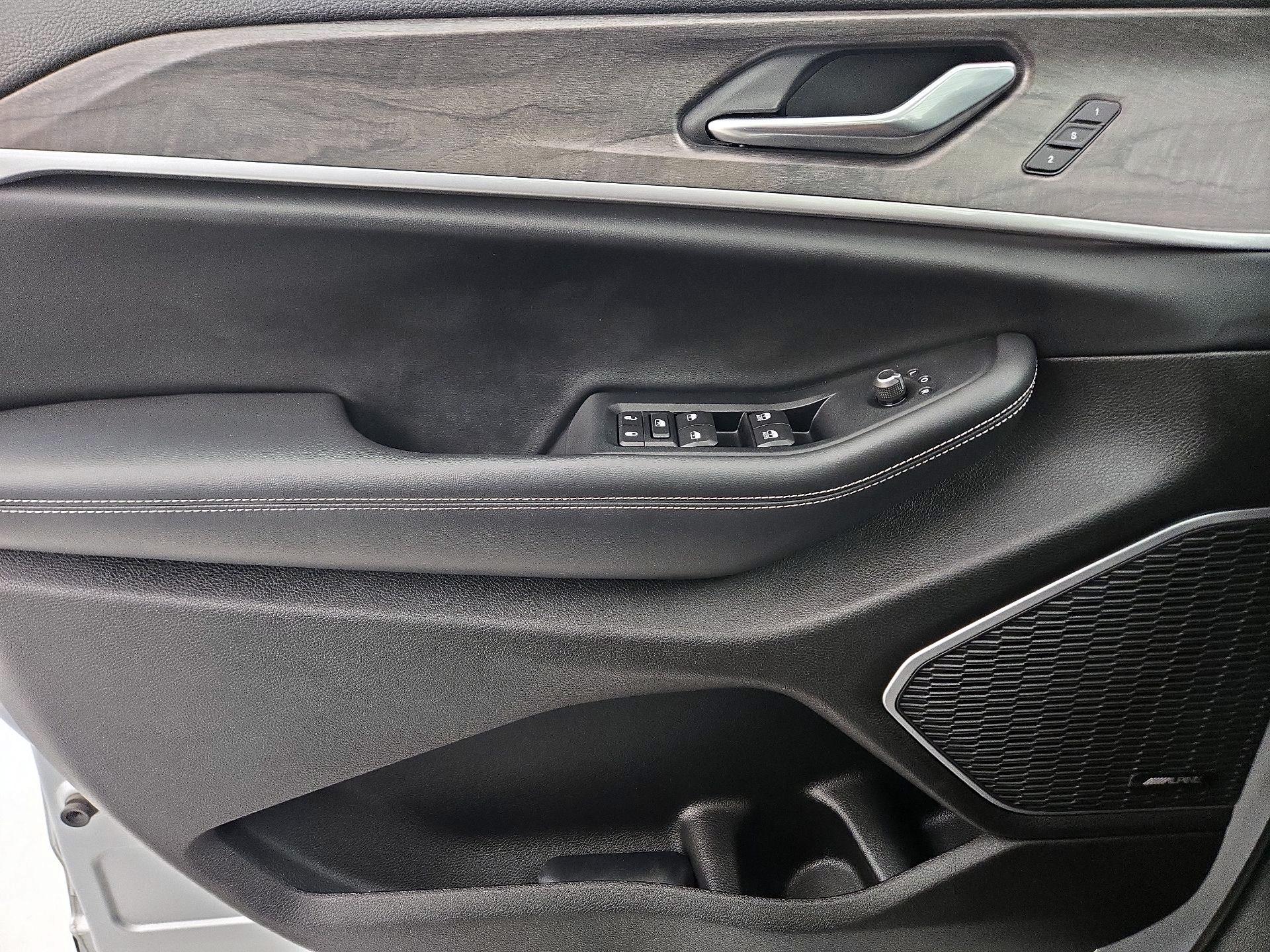 Thumbnail: 2022 Jeep Grand Cherokee L - 12