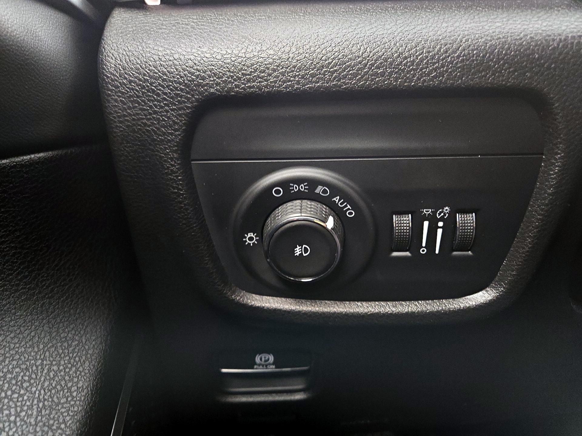 Thumbnail: 2022 Jeep Grand Cherokee L - 13