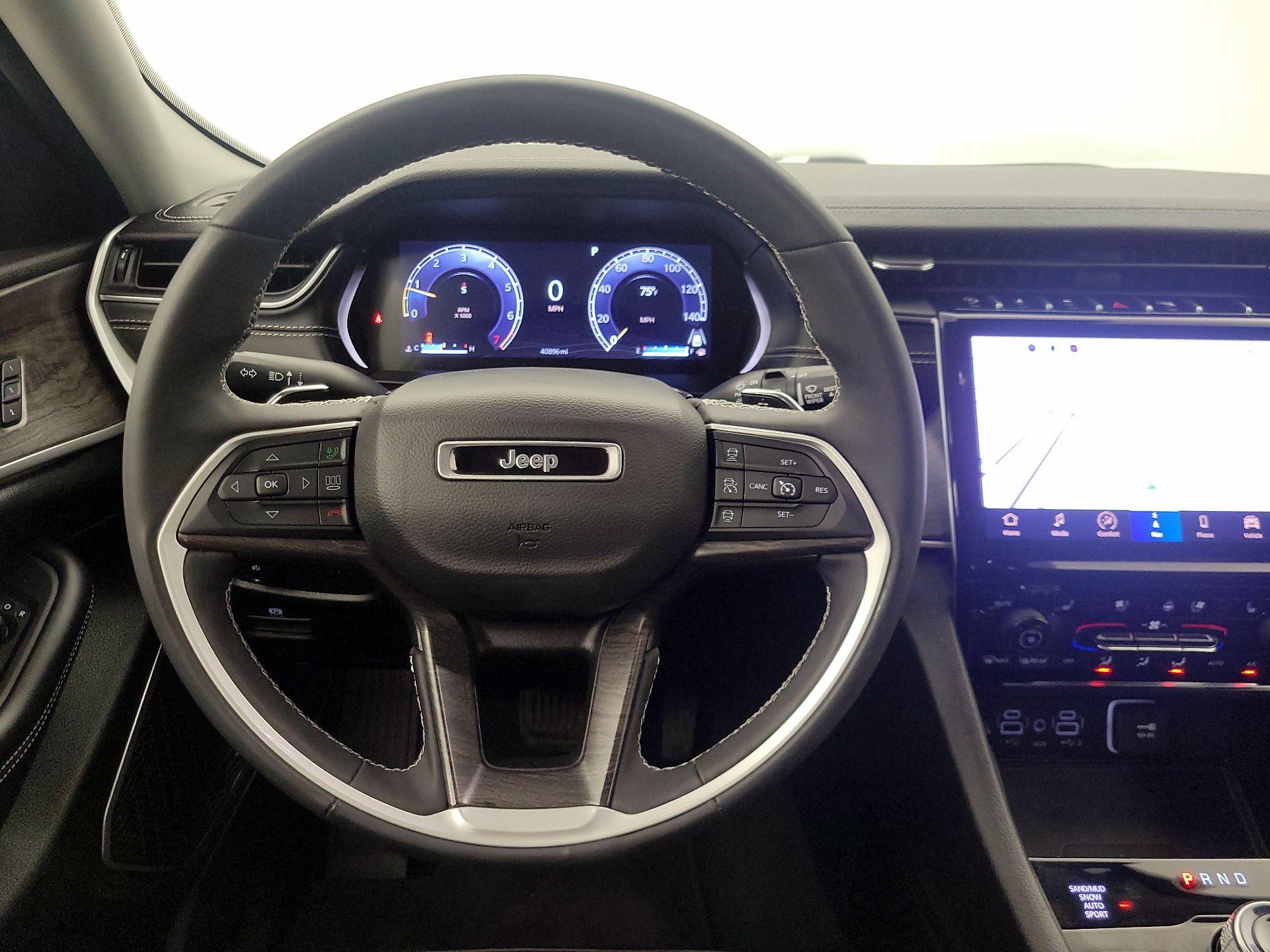 Thumbnail: 2023 Jeep Grand Cherokee L - 10