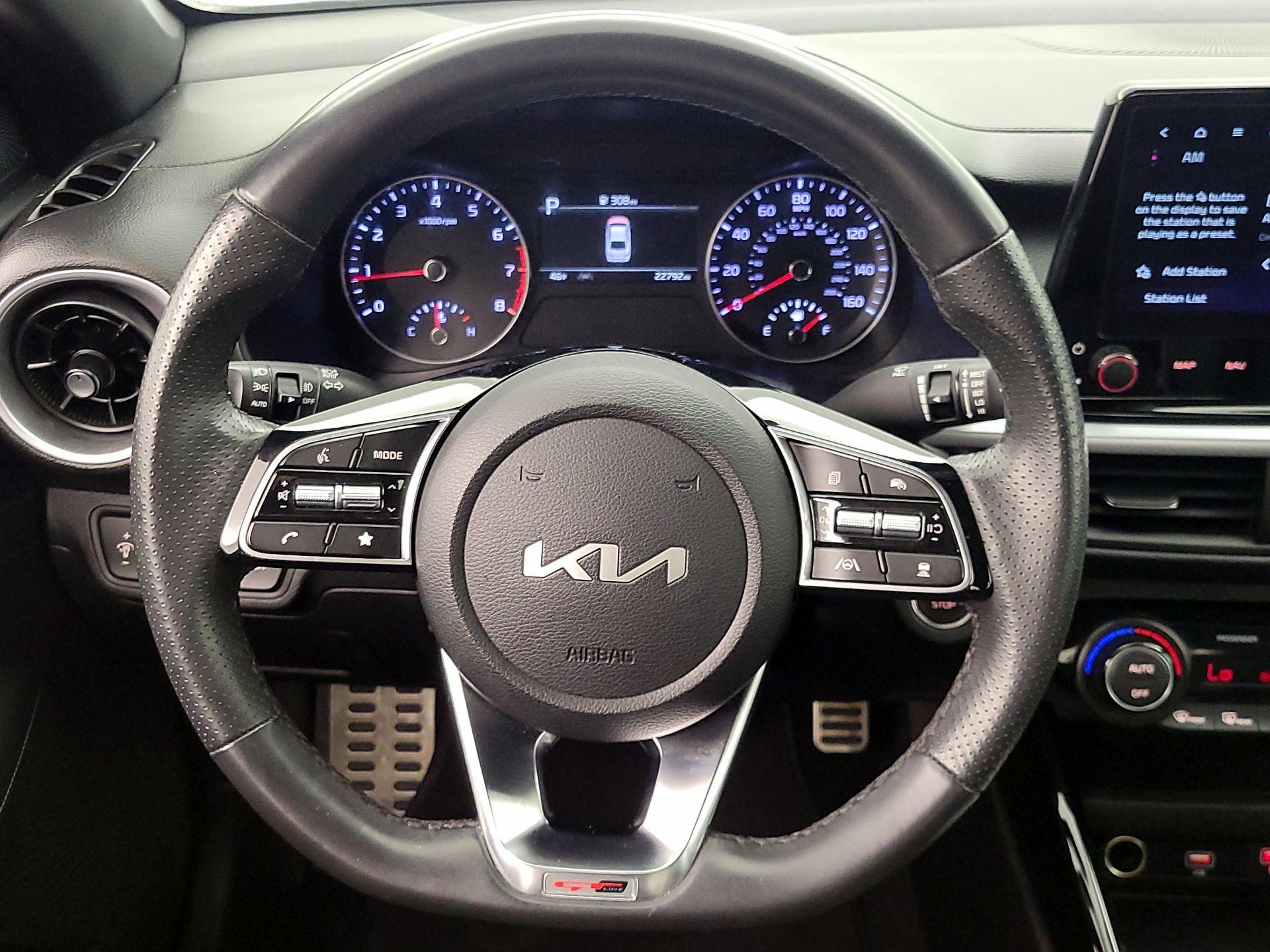 Thumbnail: 2024 Kia Forte - 10