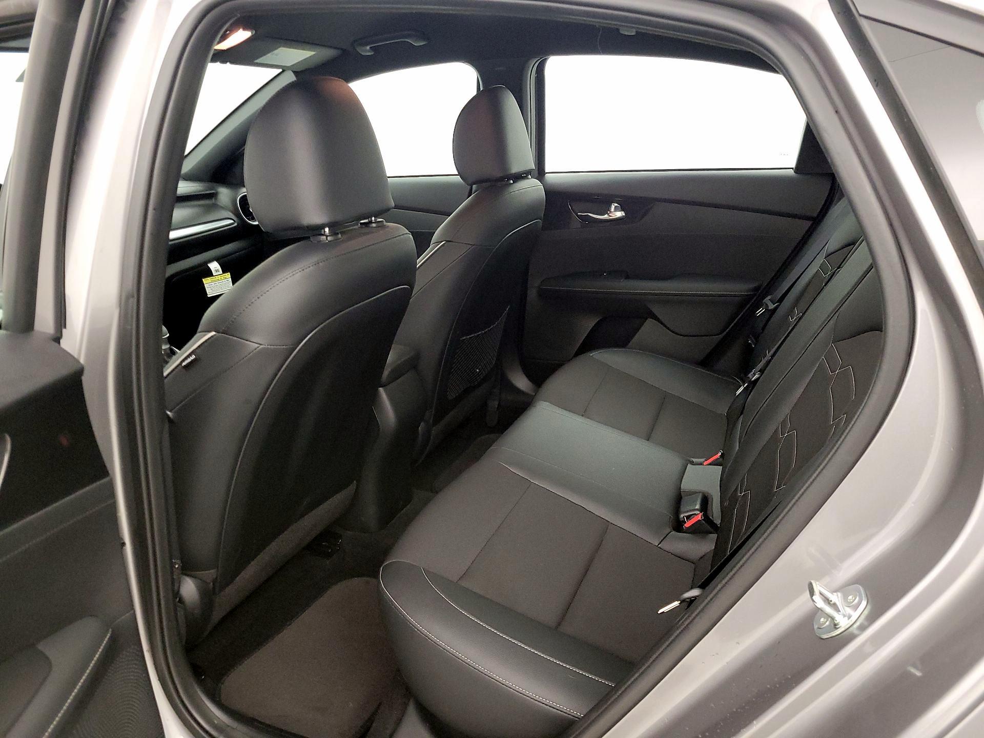 Thumbnail: 2024 Kia Forte - 20