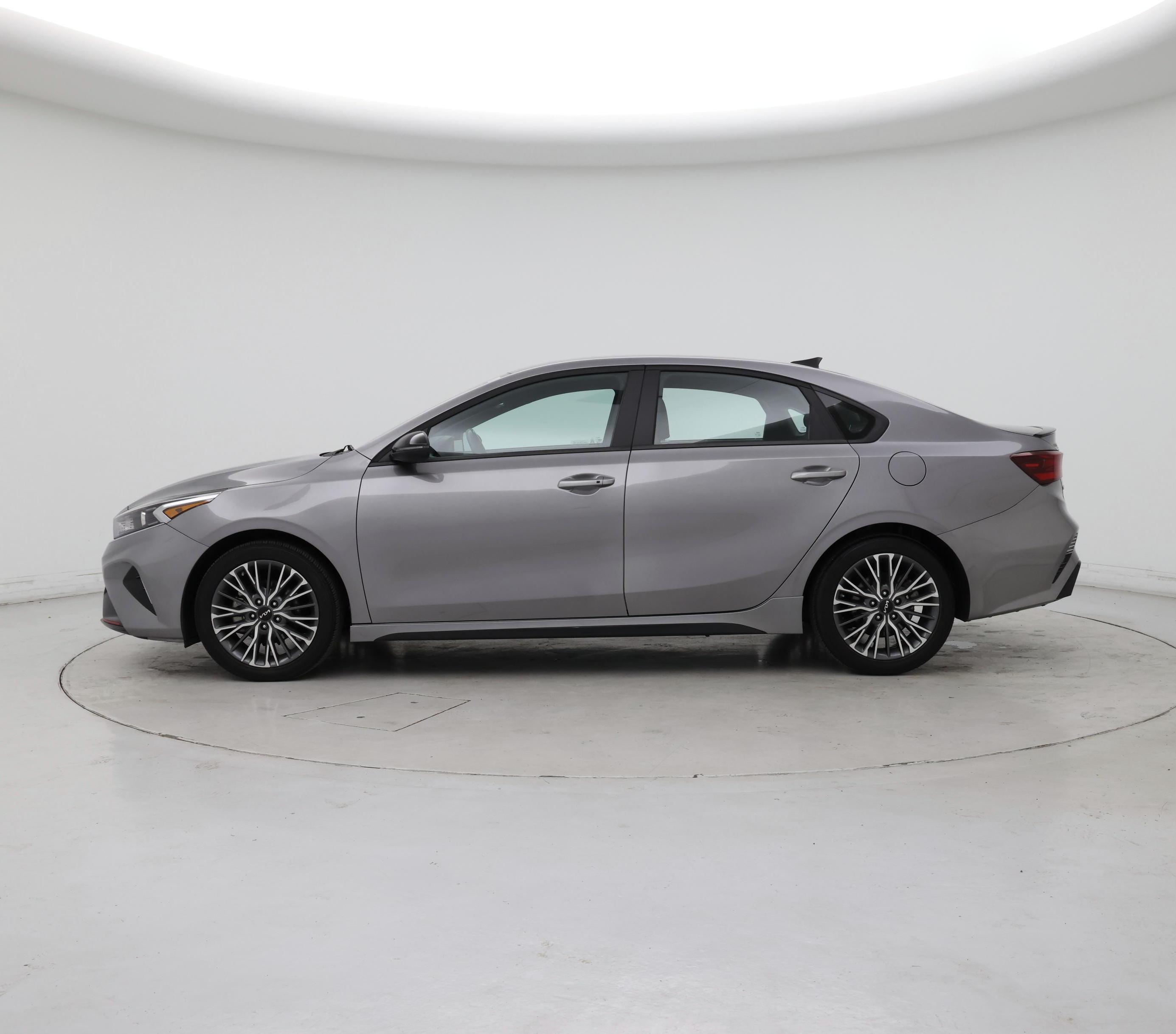 Thumbnail: 2024 Kia Forte - 3