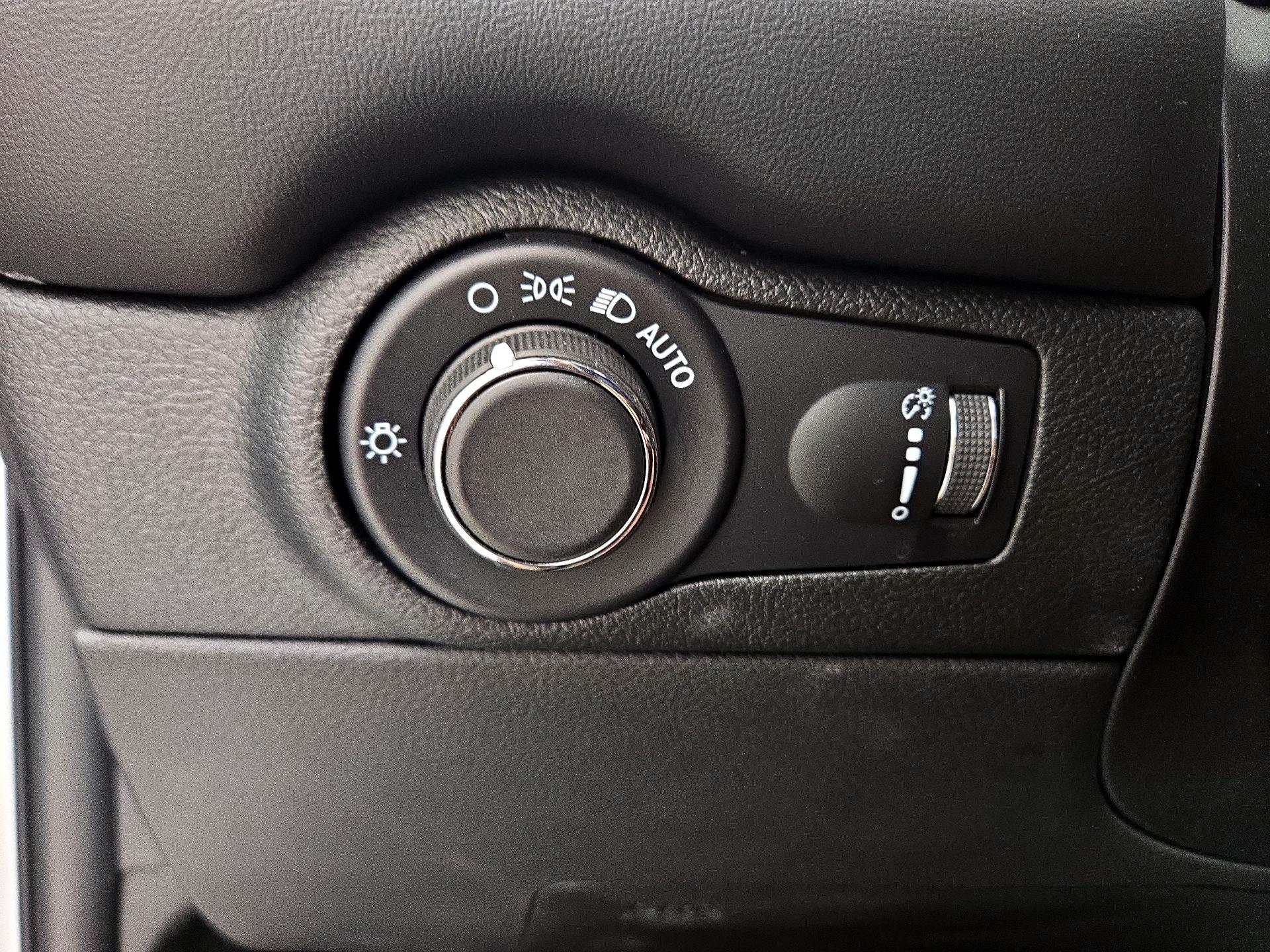 Thumbnail: 2023 Dodge Durango - 13