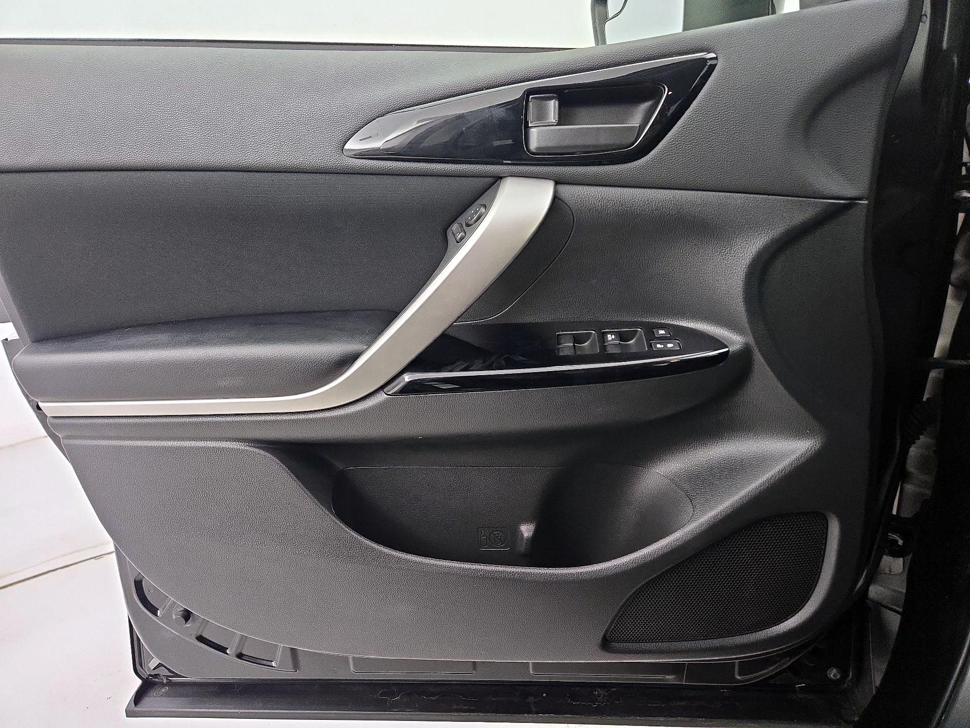 Thumbnail: 2023 Mitsubishi Eclipse Cross - 12