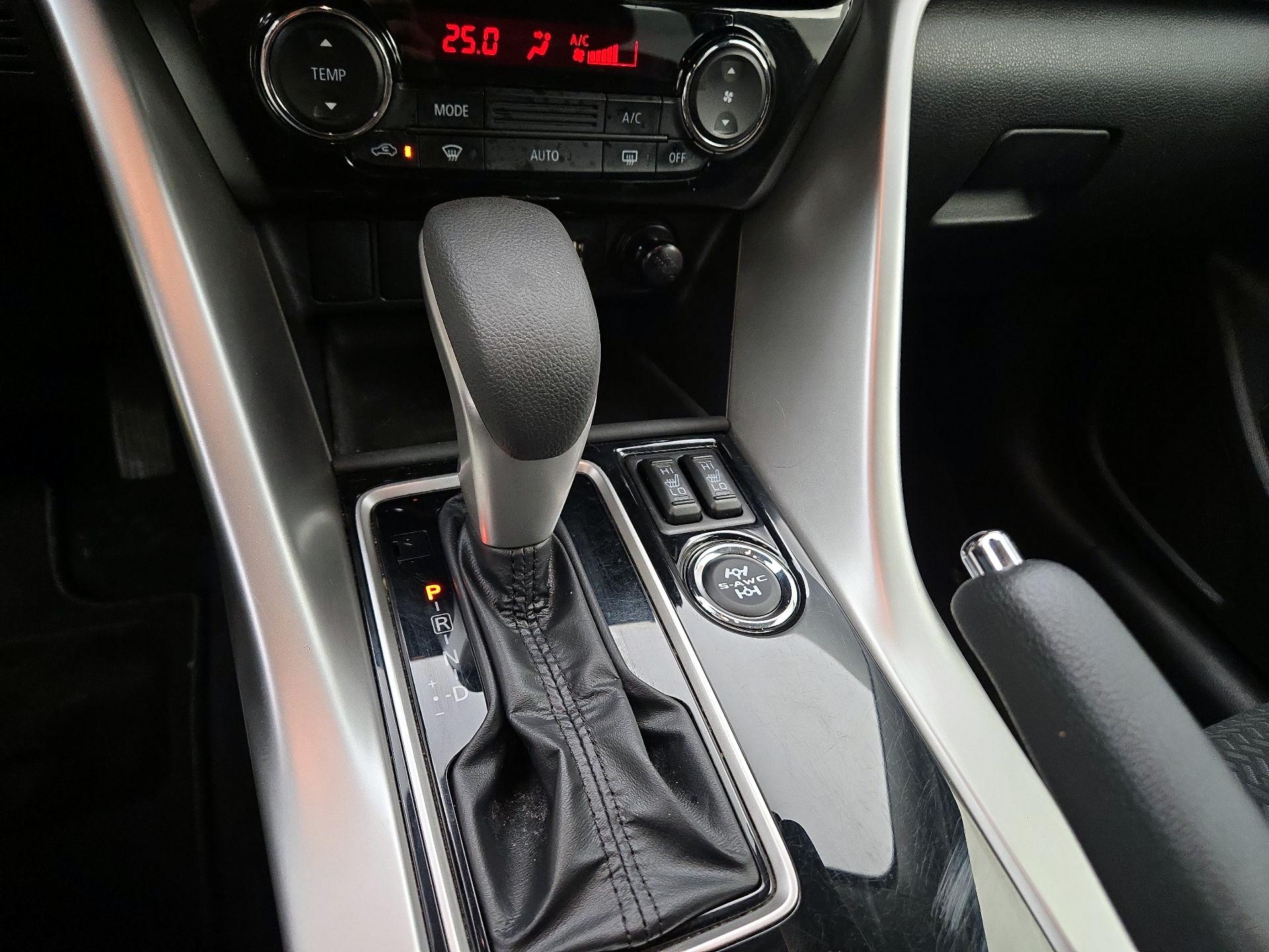 Thumbnail: 2023 Mitsubishi Eclipse Cross - 17