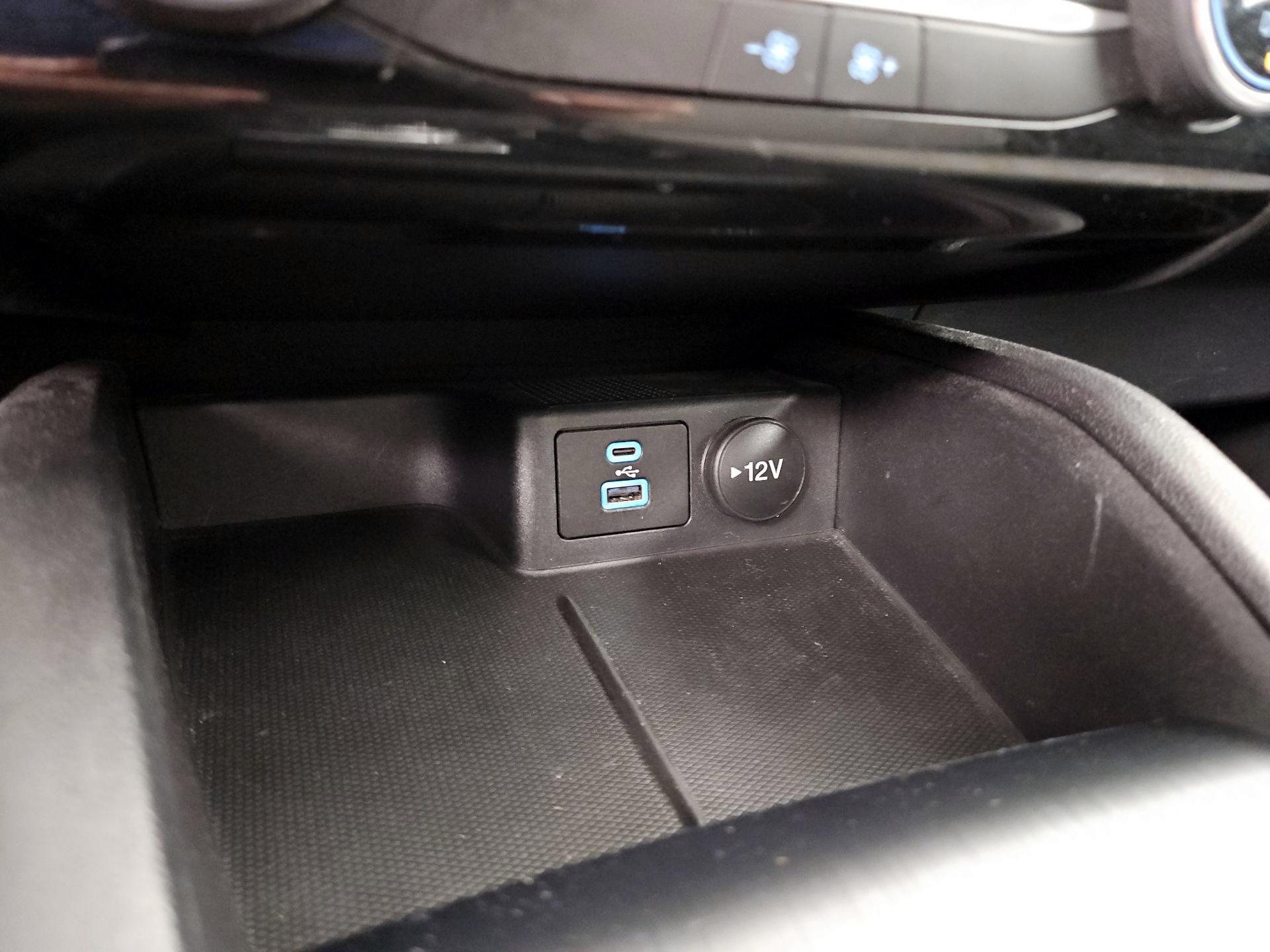 Thumbnail: 2022 Ford Escape - 19