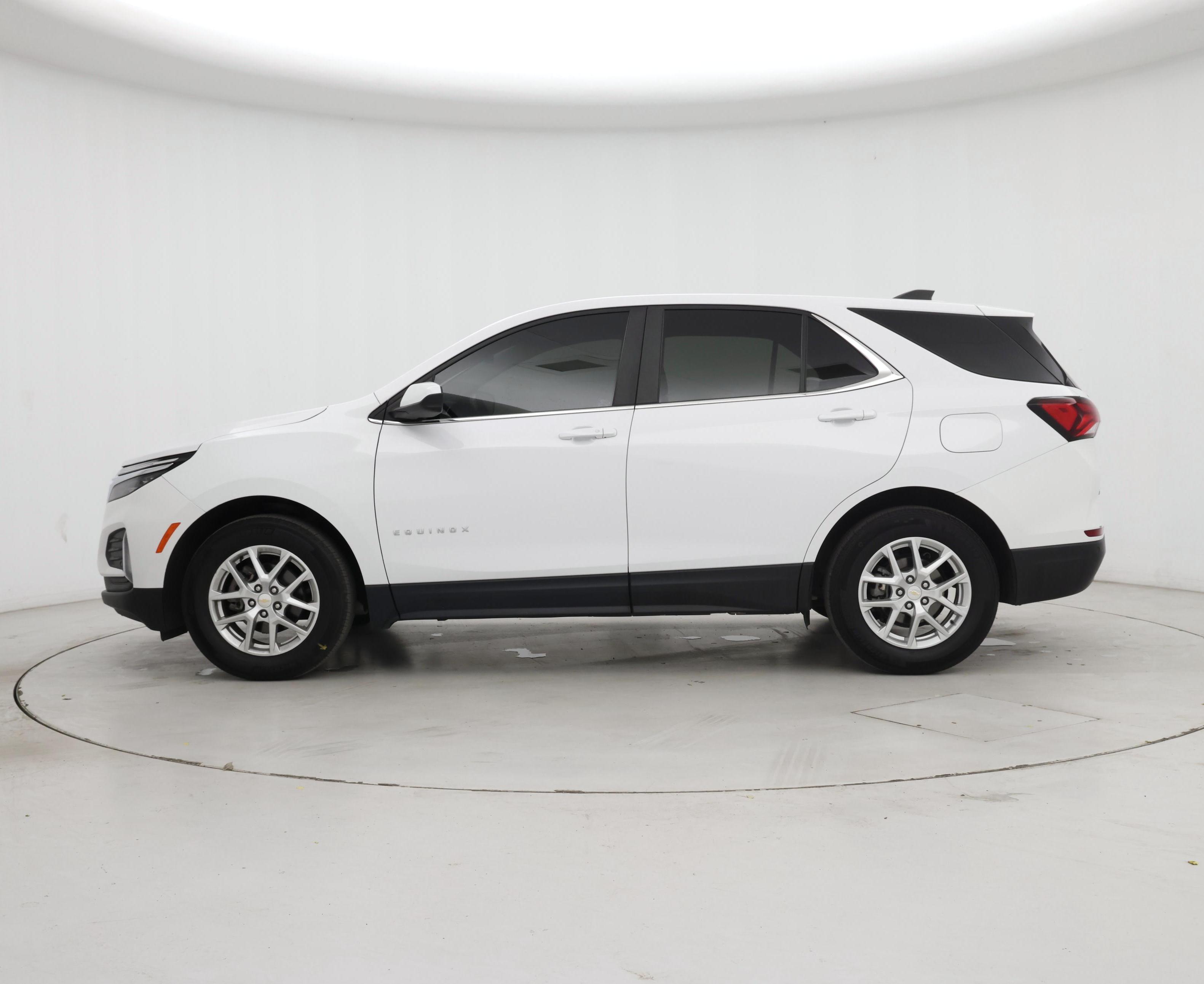Thumbnail: 2022 Chevrolet Equinox - 3