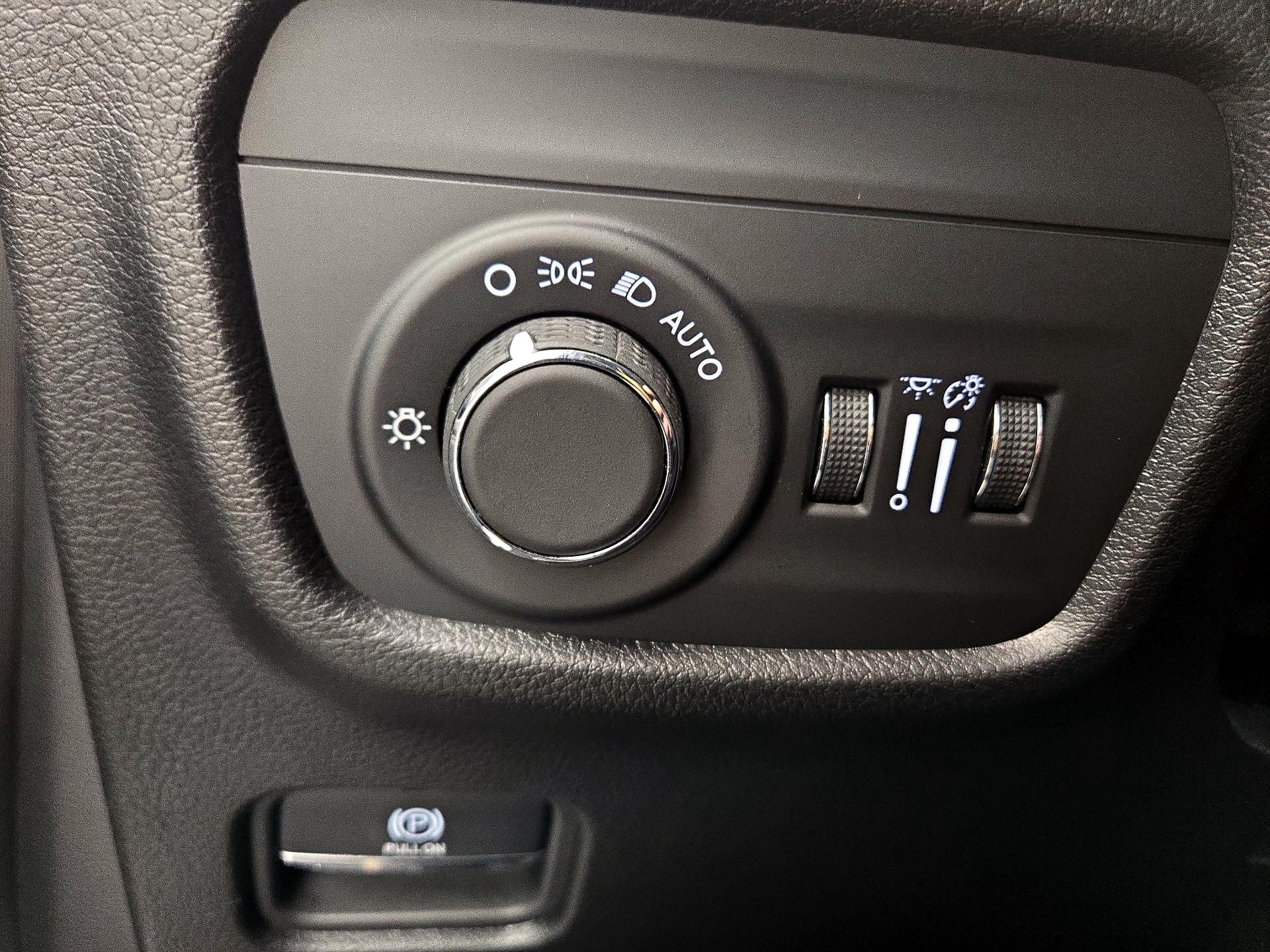 Thumbnail: 2023 Jeep Grand Cherokee - 13