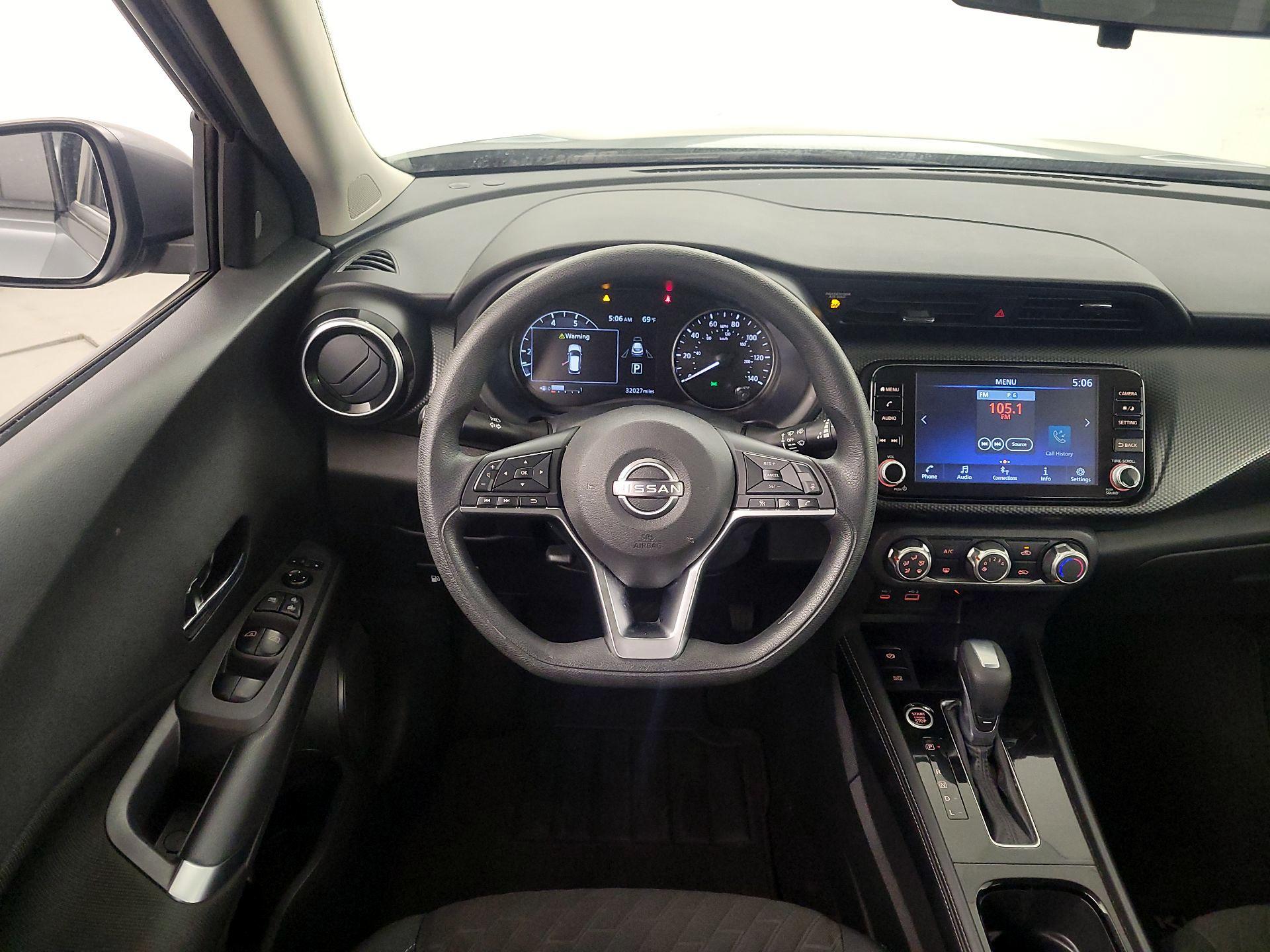 Thumbnail: 2023 Nissan Kicks - 10