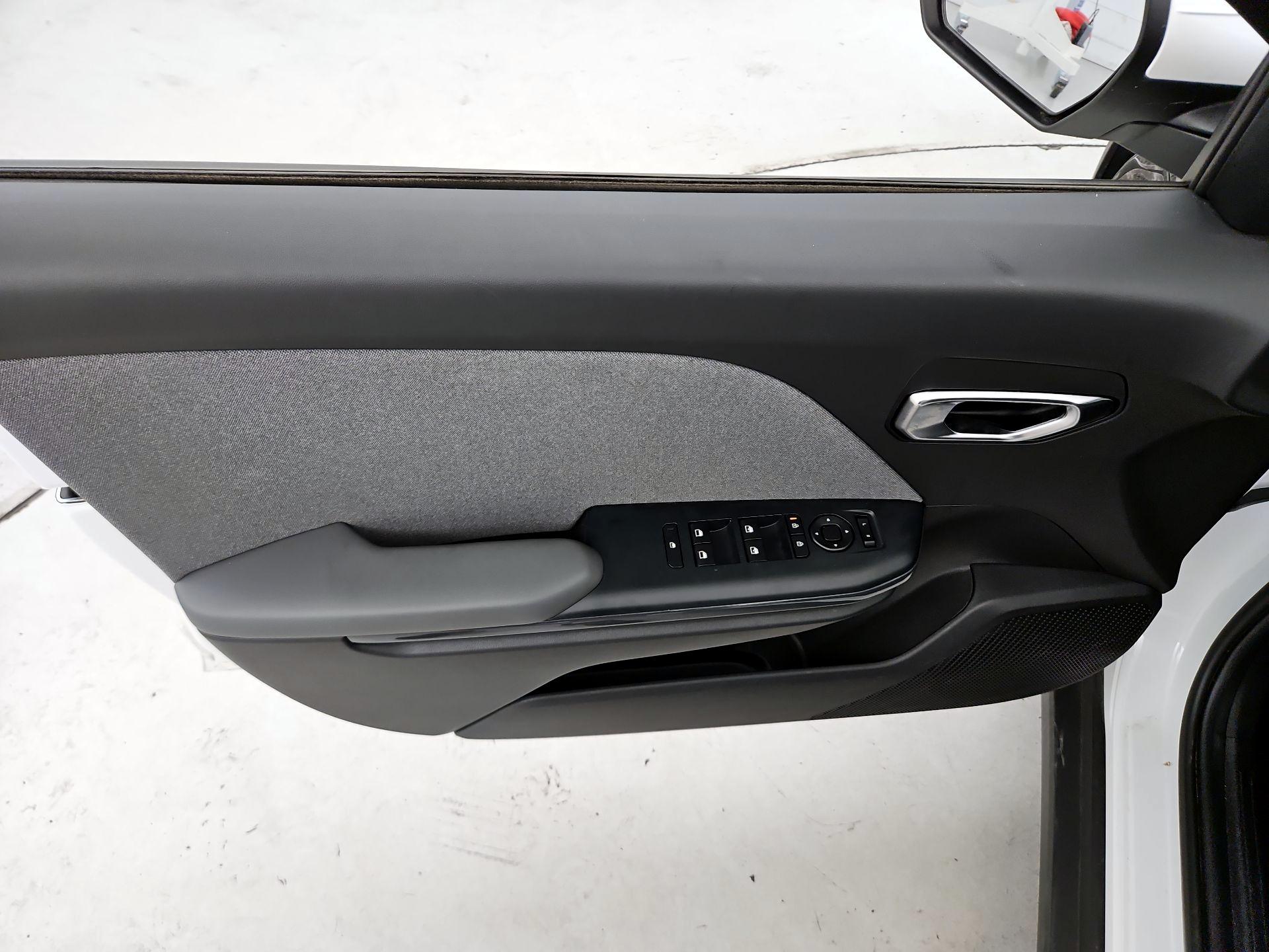 Thumbnail: 2025 Kia K4 - 12