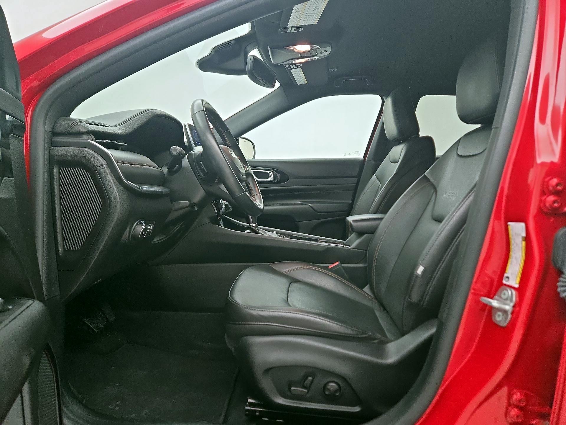 Thumbnail: 2022 Jeep Compass - 11