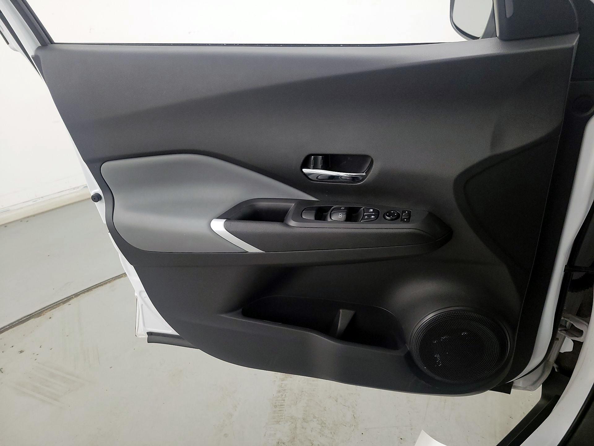 Thumbnail: 2023 Nissan Kicks - 12