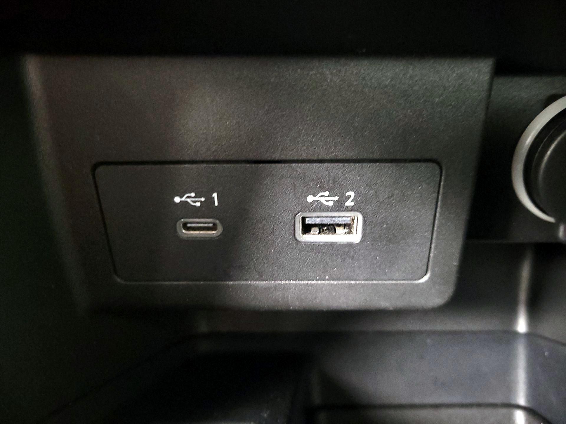 Thumbnail: 2023 Nissan Kicks - 18