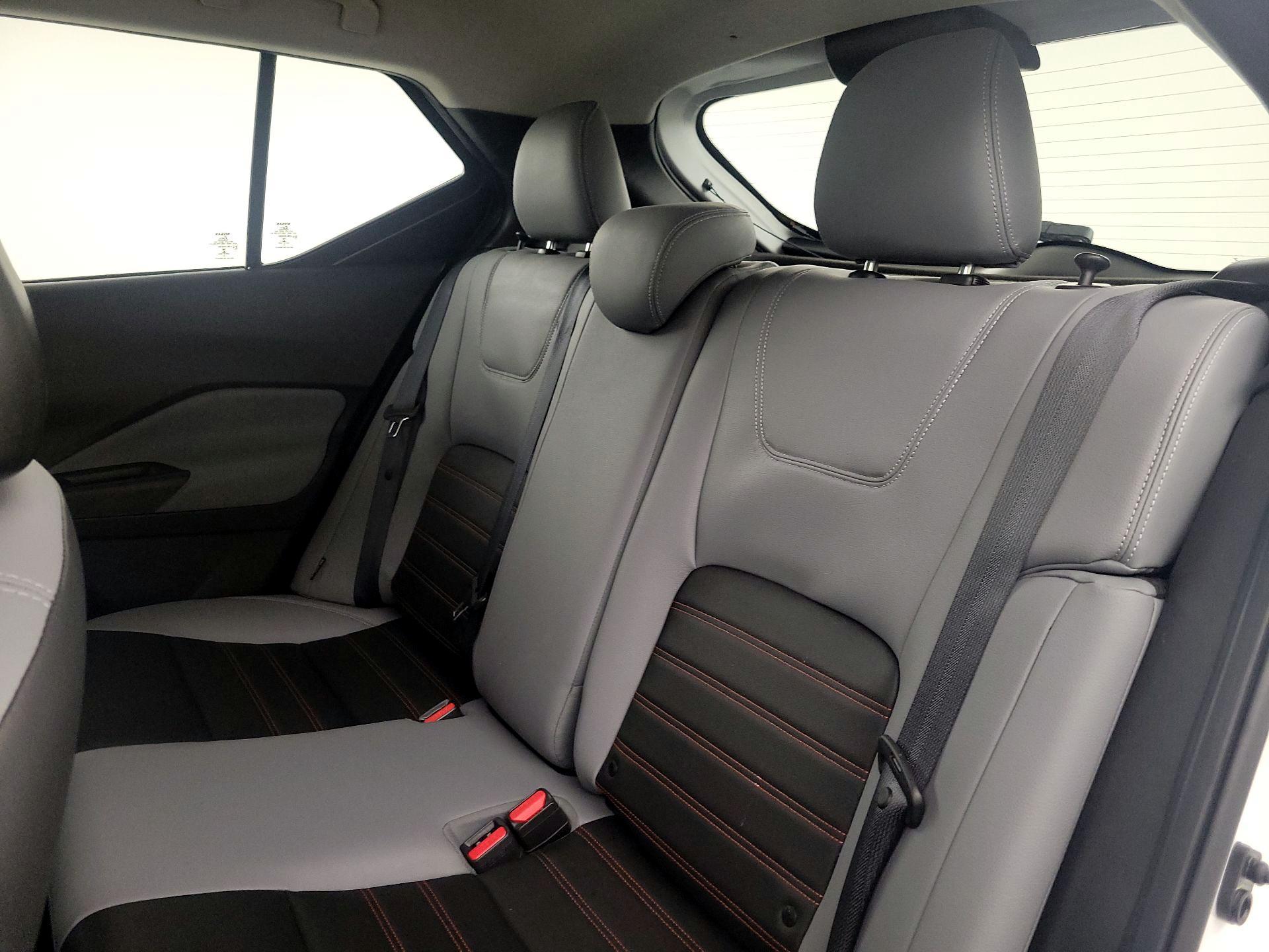 Thumbnail: 2023 Nissan Kicks - 19