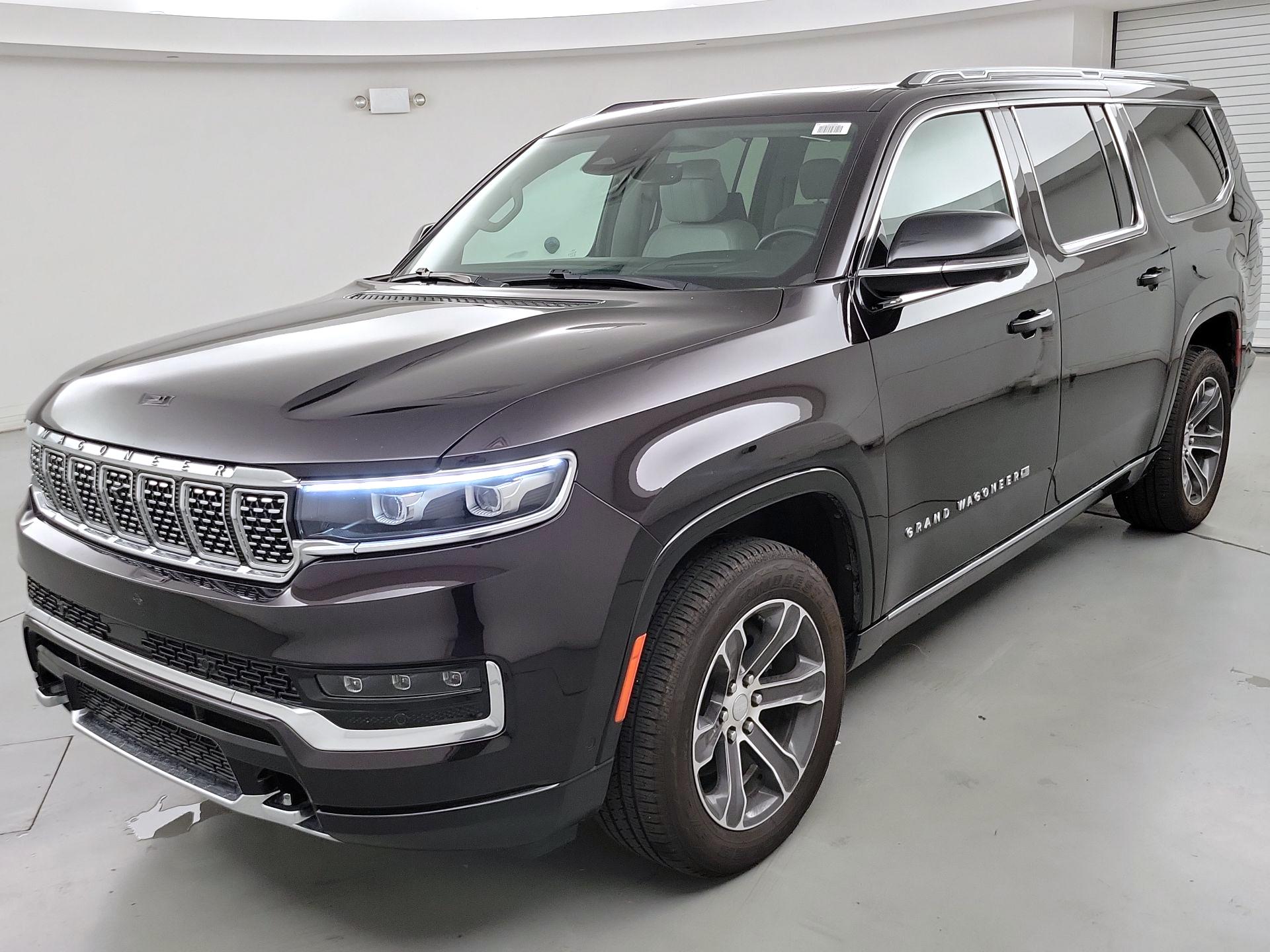 Thumbnail: 2023 Jeep Grand Wagoneer L - 3