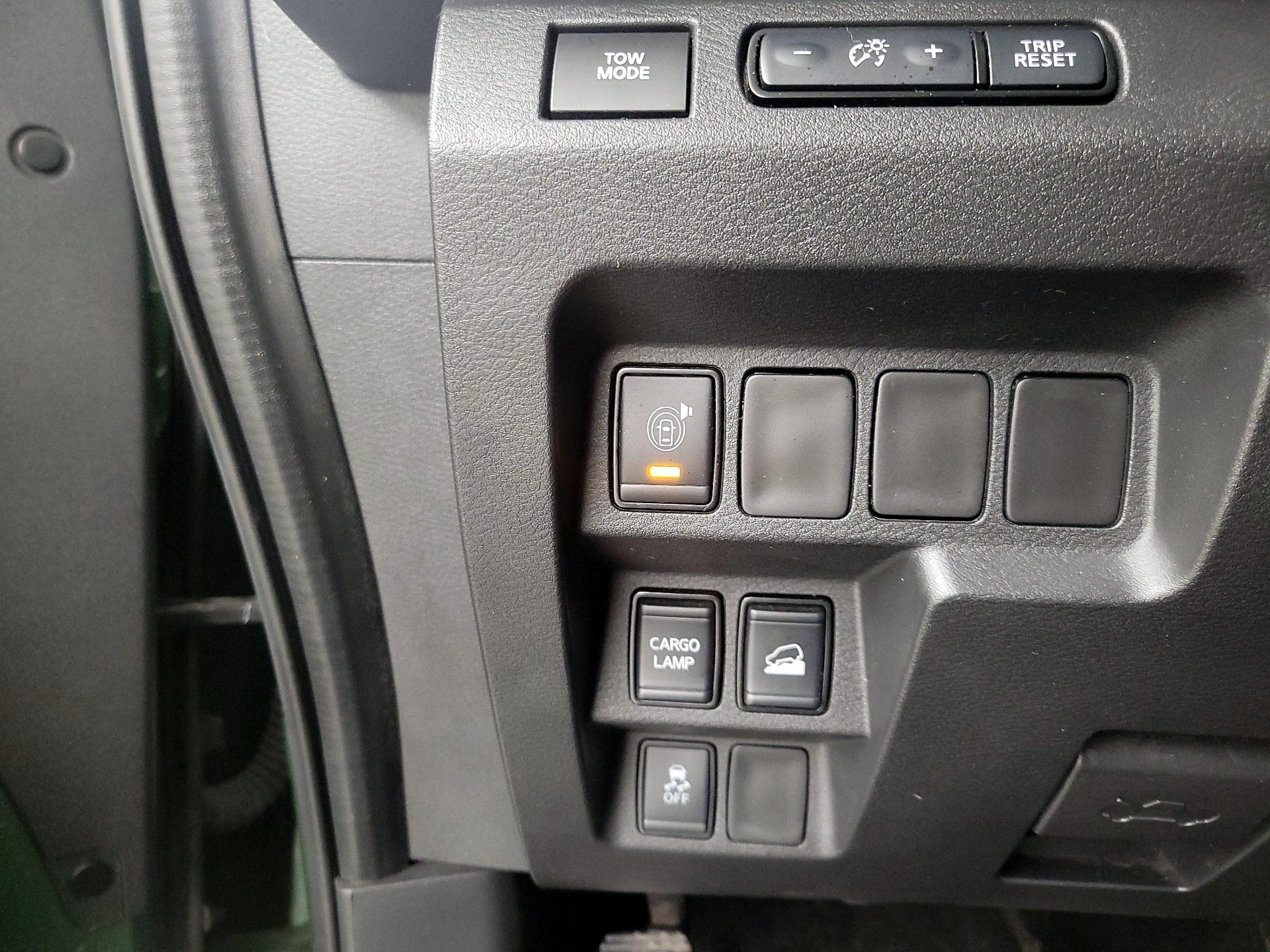 Thumbnail: 2022 Nissan Frontier - 13