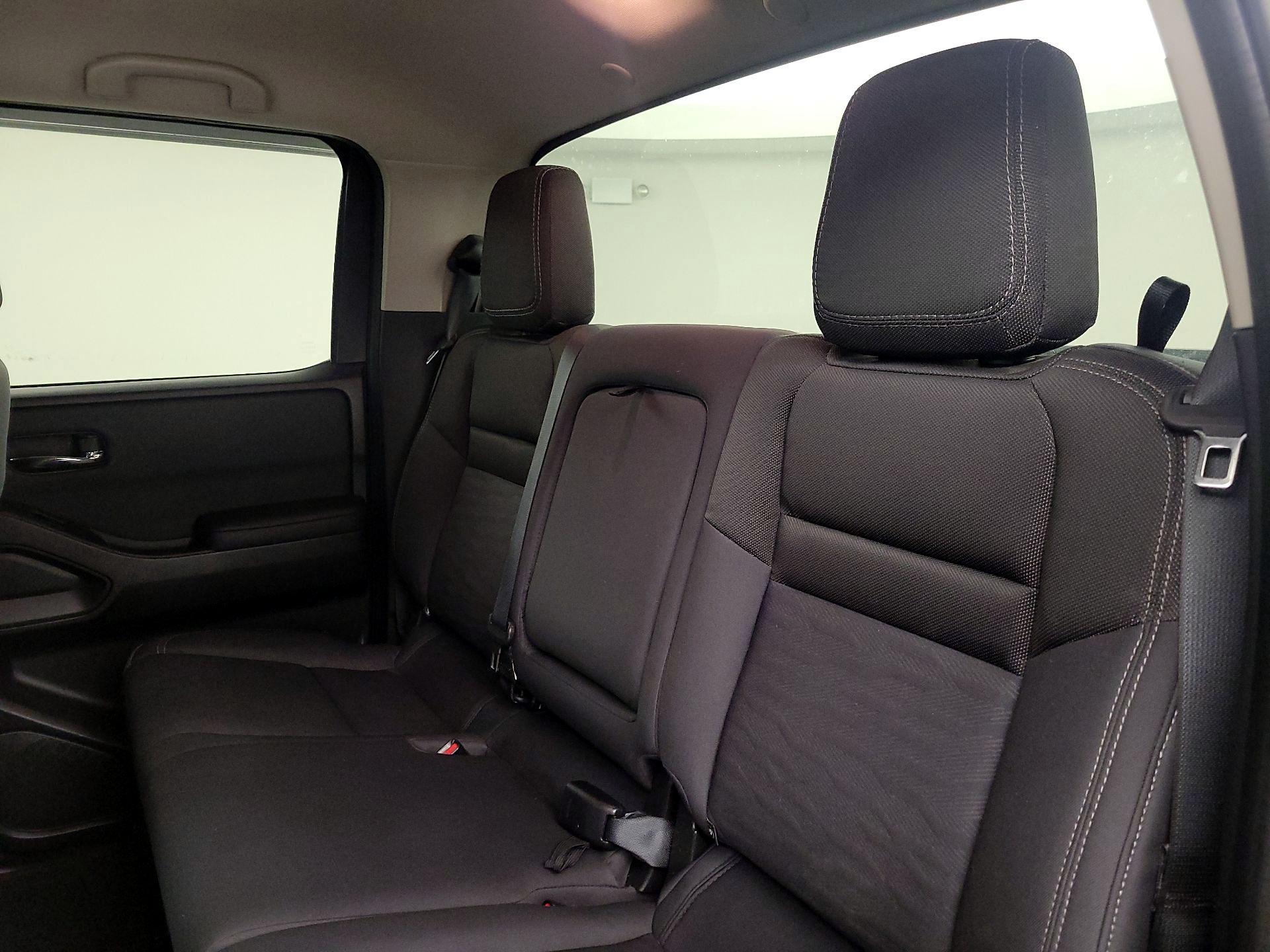 Thumbnail: 2022 Nissan Frontier - 19