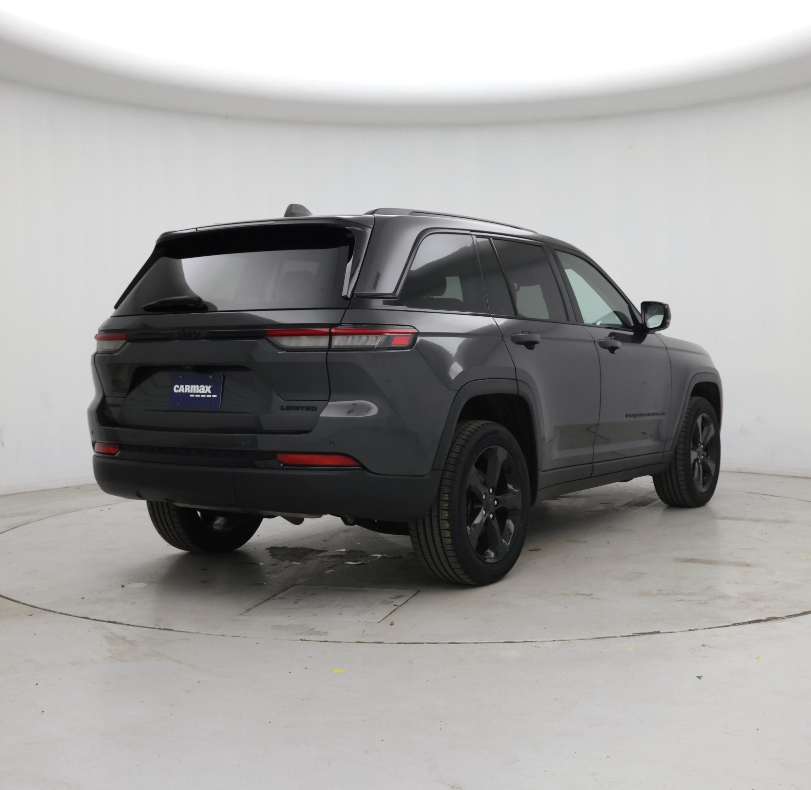 Thumbnail: 2023 Jeep Grand Cherokee - 8