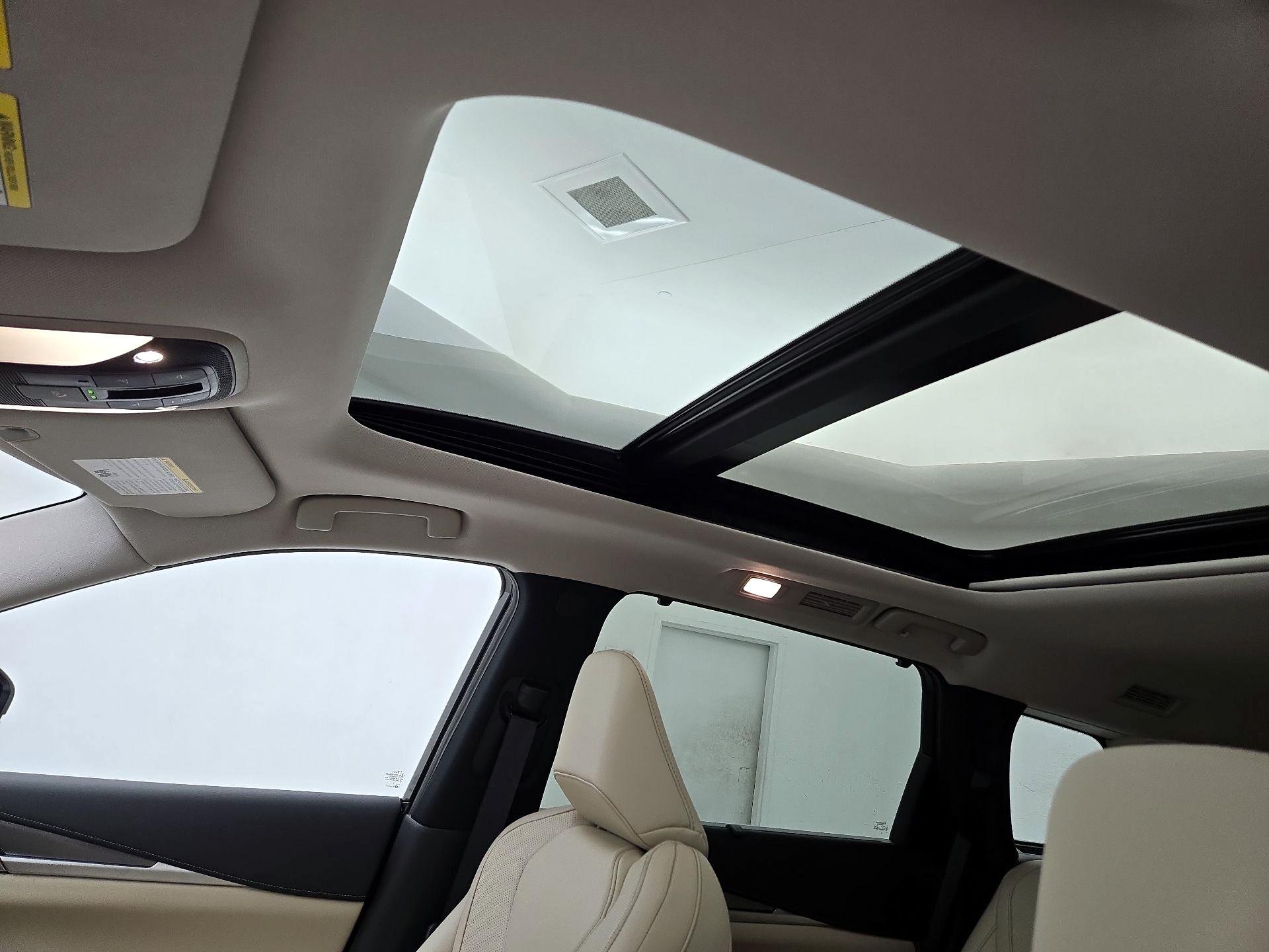 Thumbnail: 2023 INFINITI QX60 - 19