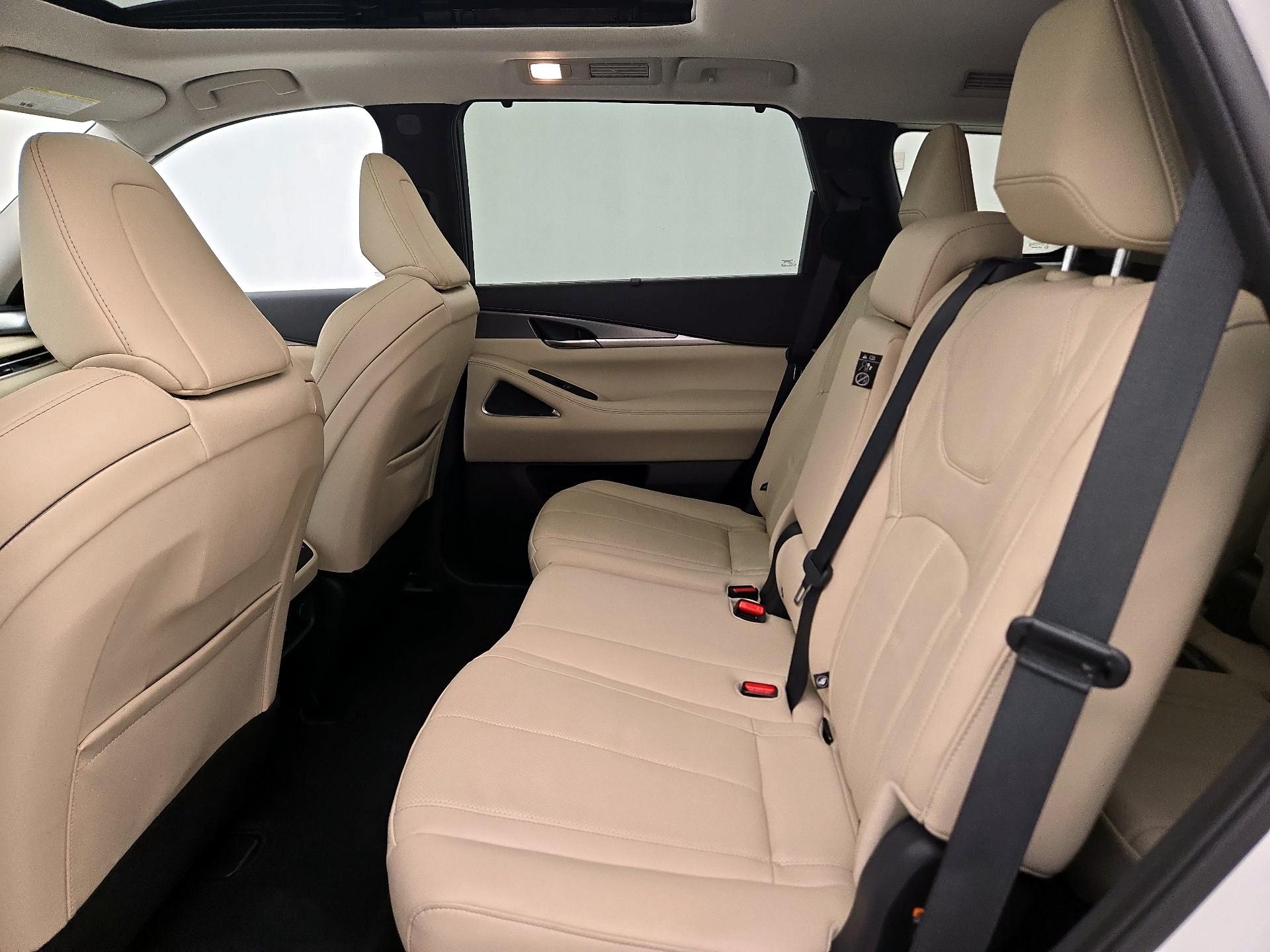 Thumbnail: 2023 INFINITI QX60 - 20