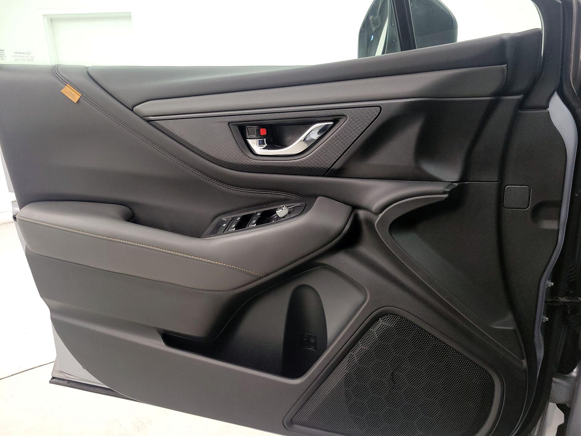 Thumbnail: 2022 Subaru Outback - 10