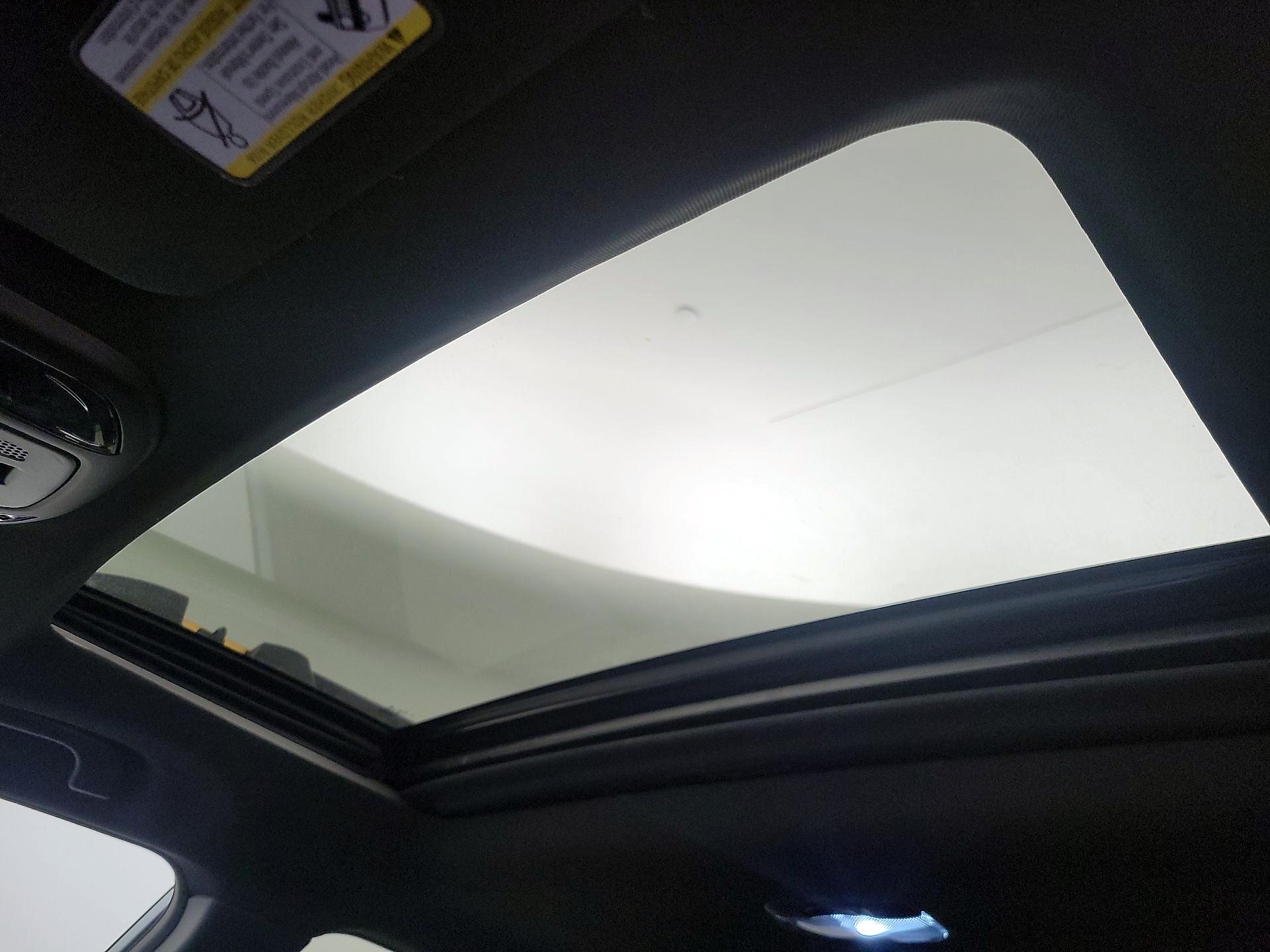 Thumbnail: 2022 Subaru Outback - 18