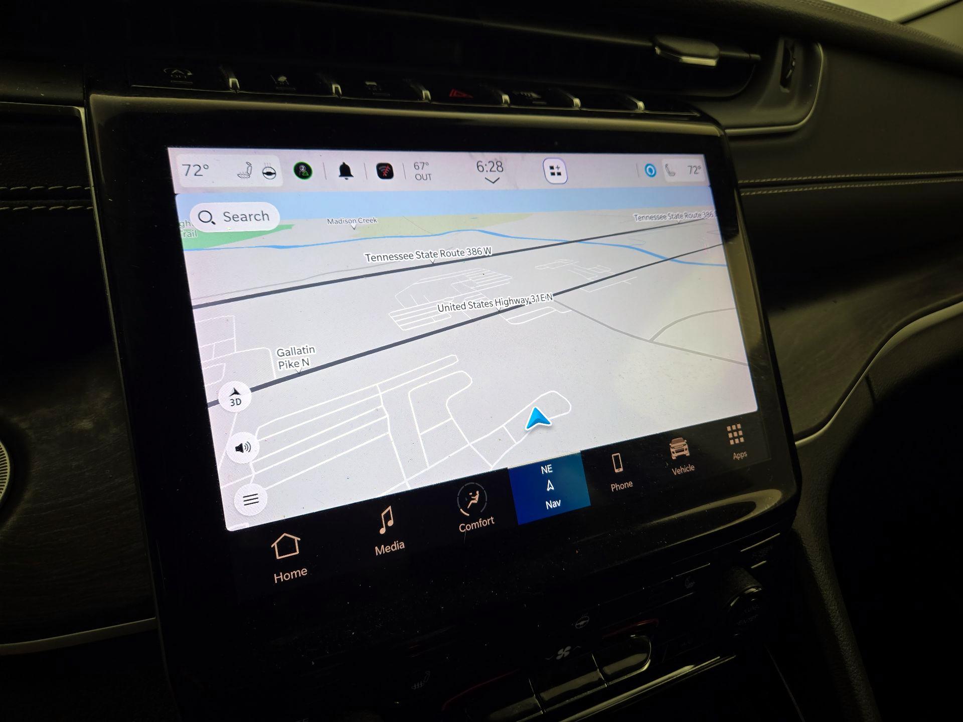 Thumbnail: 2023 Jeep Grand Cherokee - 14