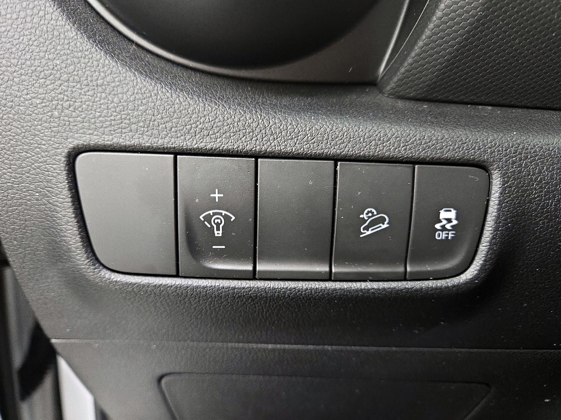 Thumbnail: 2023 Hyundai Kona - 13